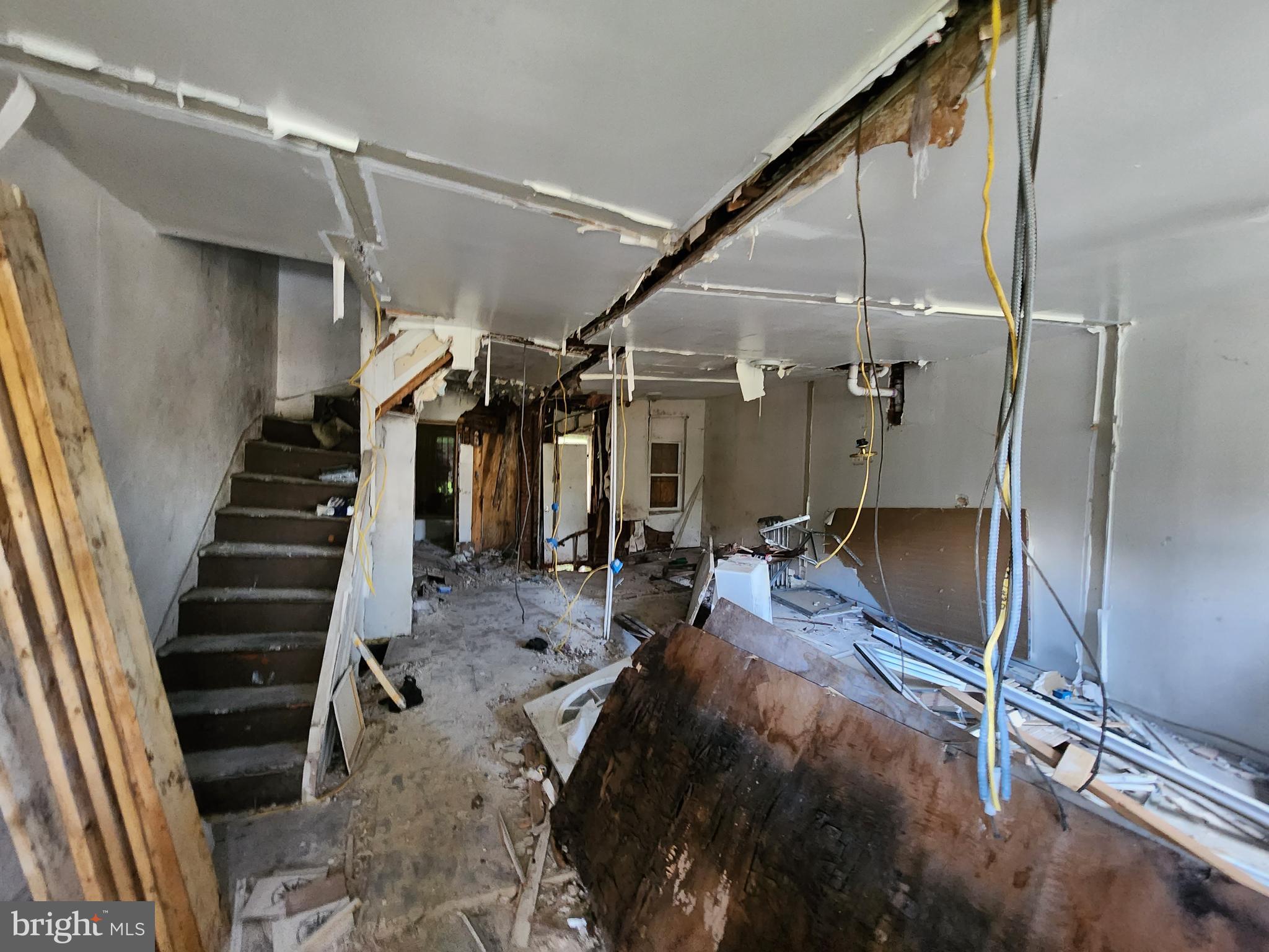 WOODMERE - Residential