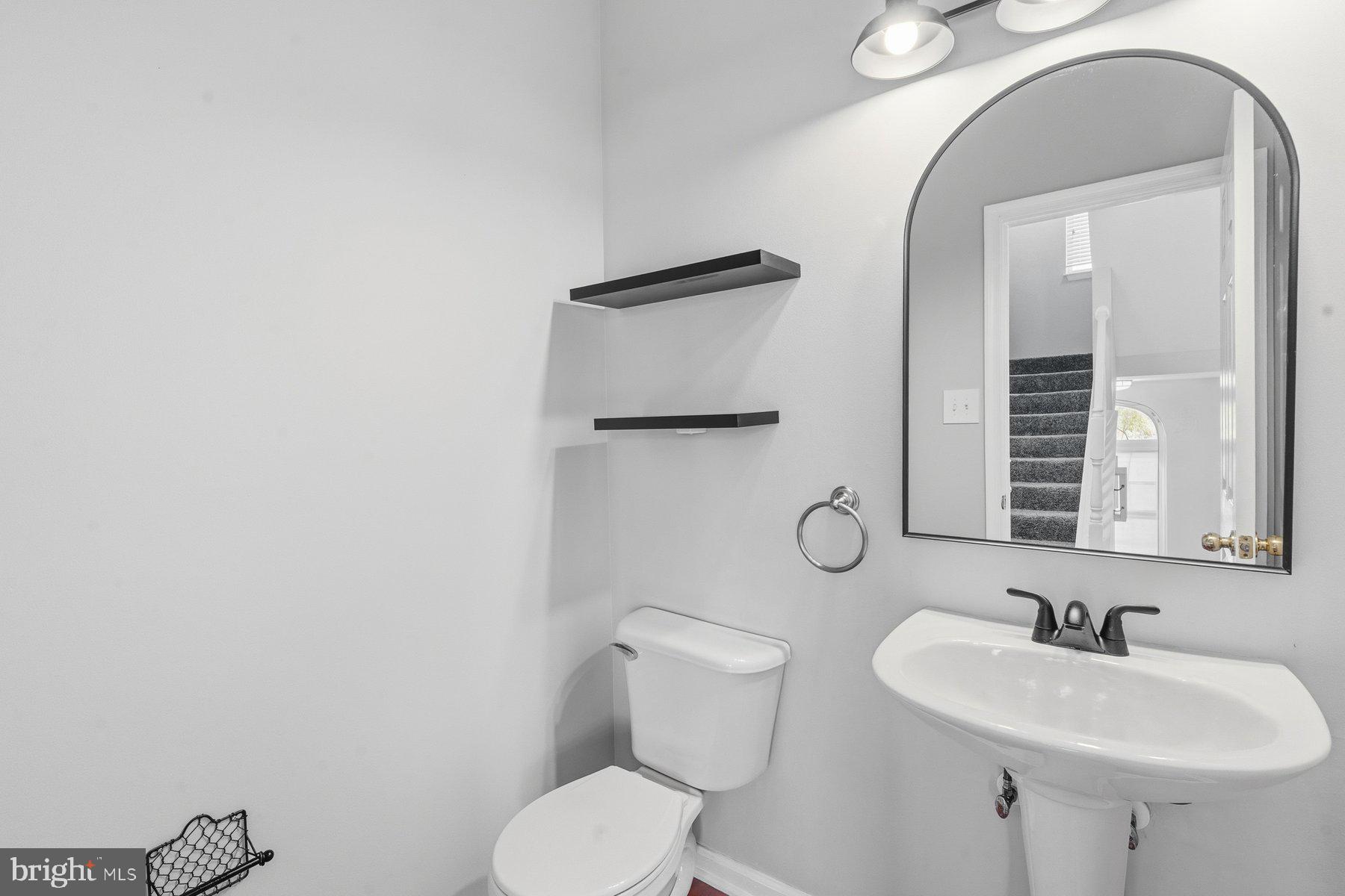 VILLAGE OF MILL RUN - Residential