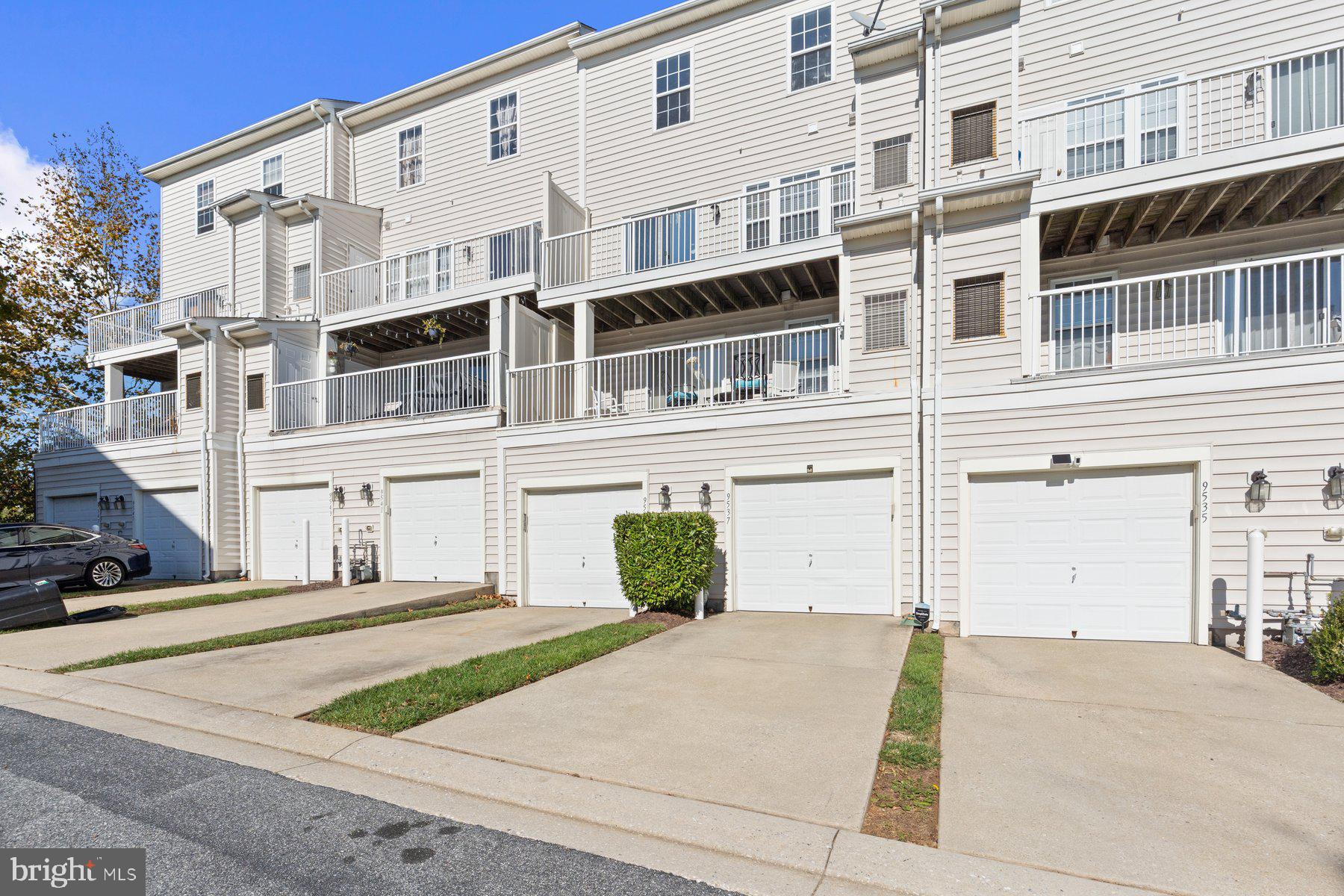 VILLAGE OF MILL RUN - Residential