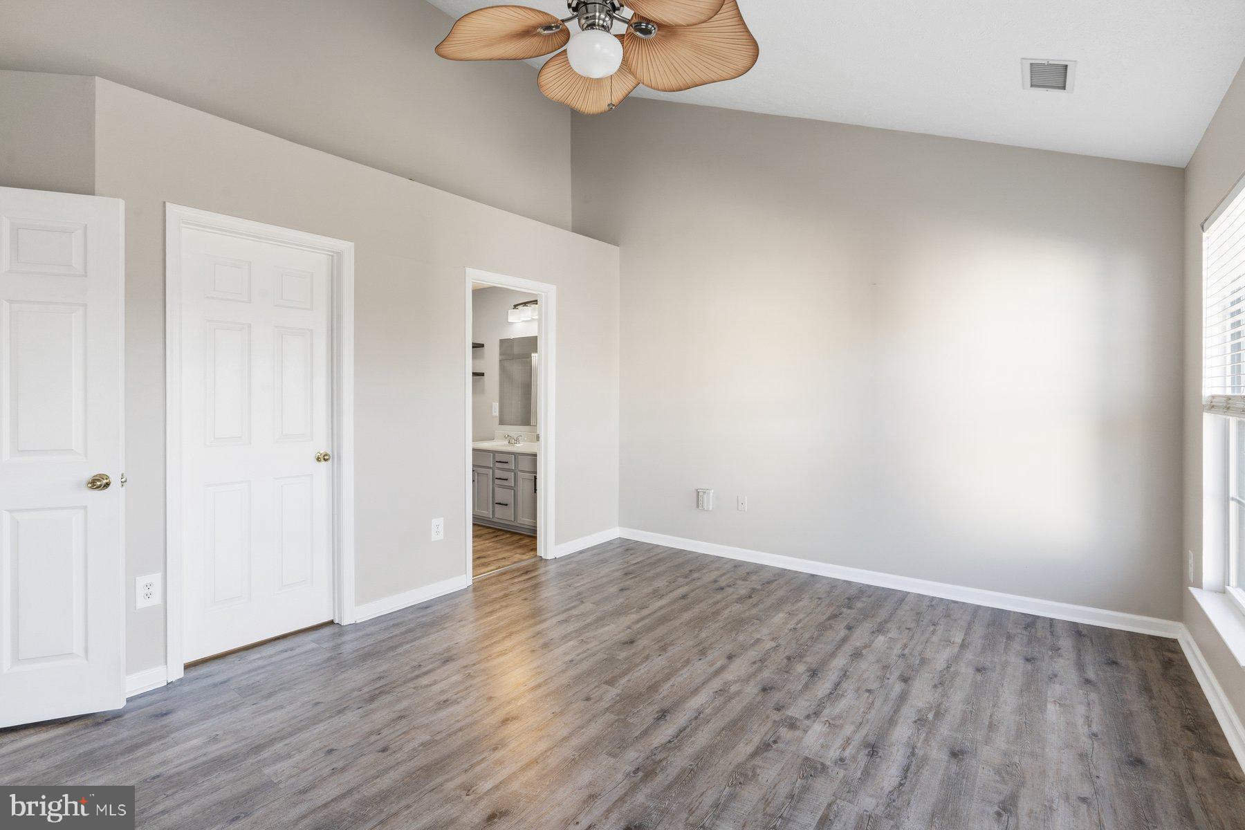 VILLAGE OF MILL RUN - Residential