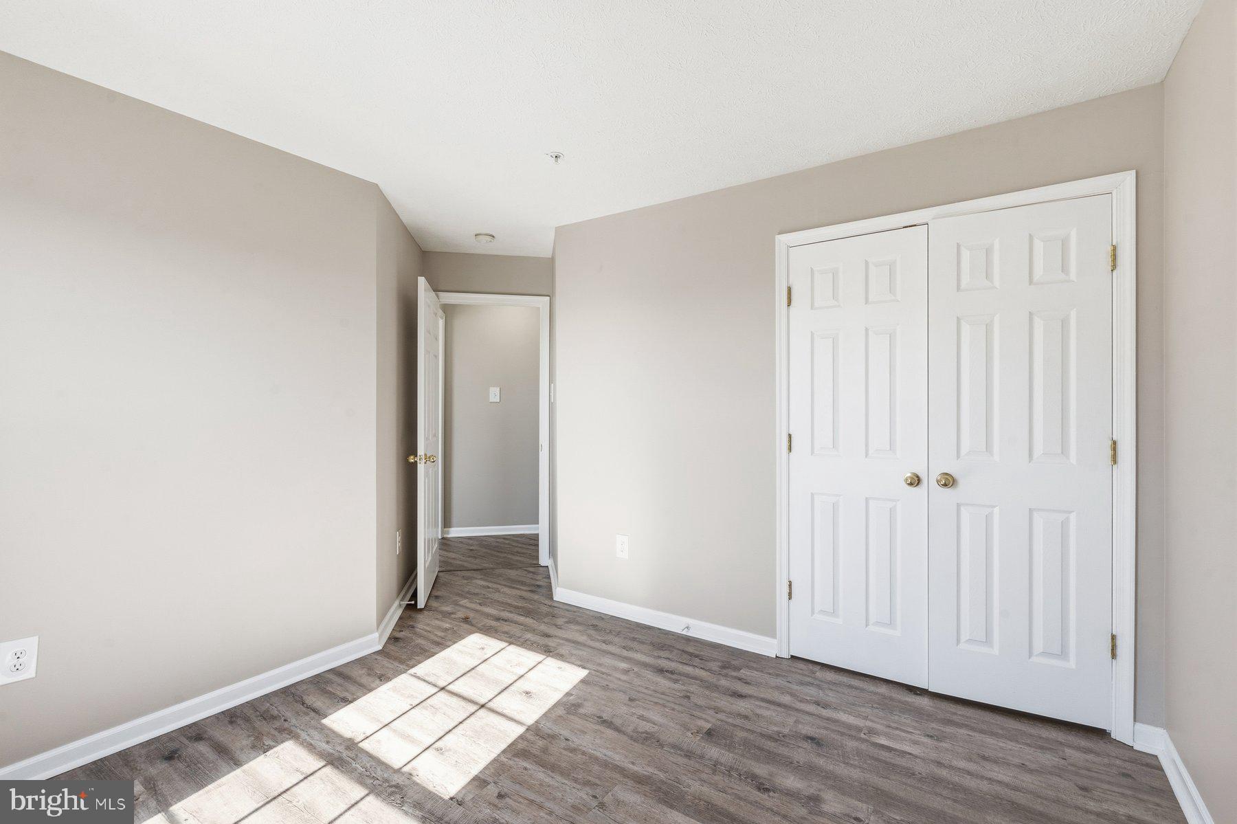 VILLAGE OF MILL RUN - Residential