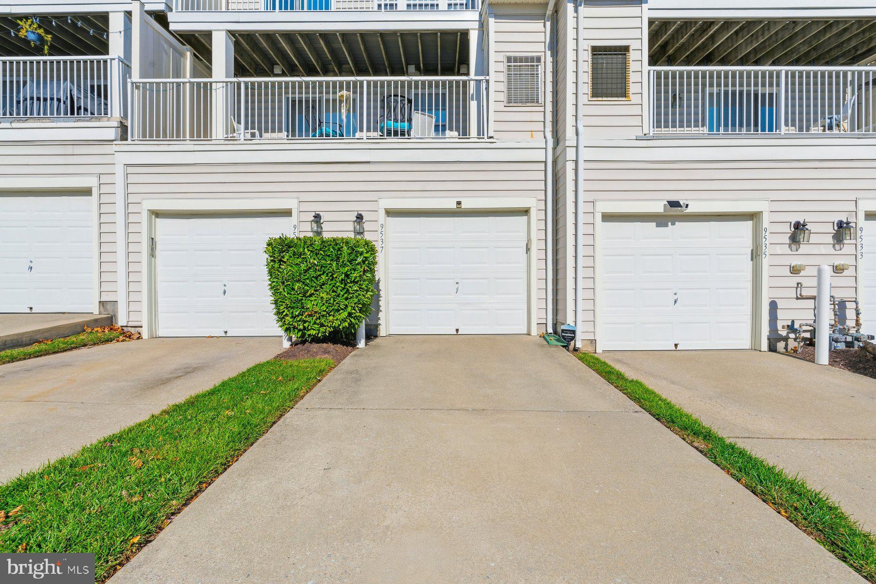 VILLAGE OF MILL RUN - Residential