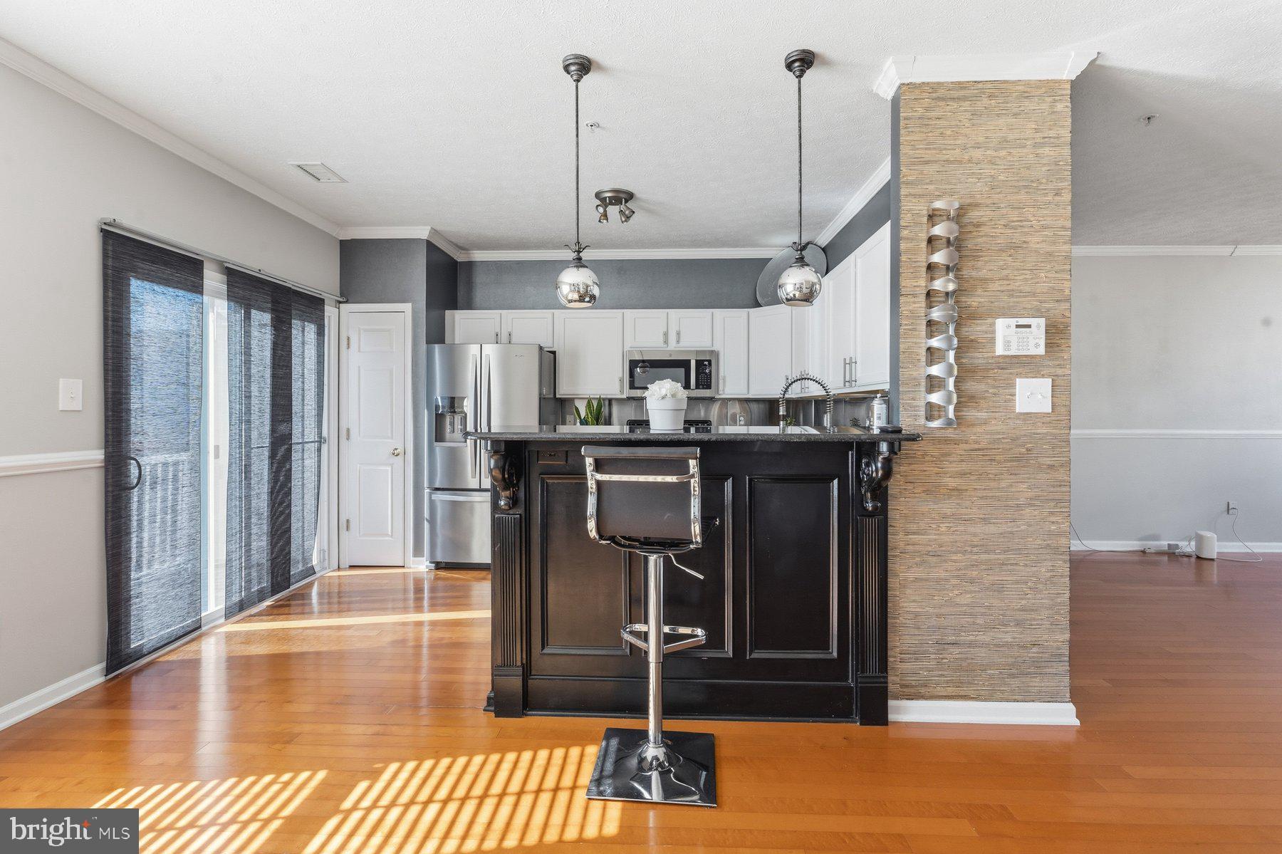 VILLAGE OF MILL RUN - Residential