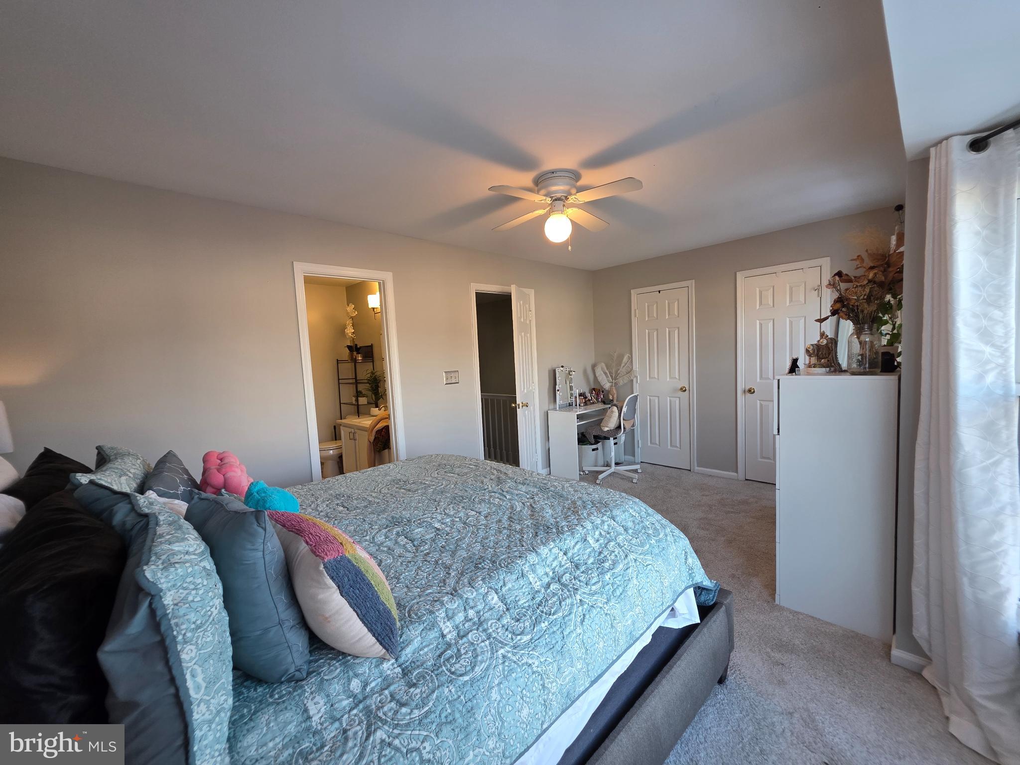 TOWNES OF ASHLEIGH - Residential