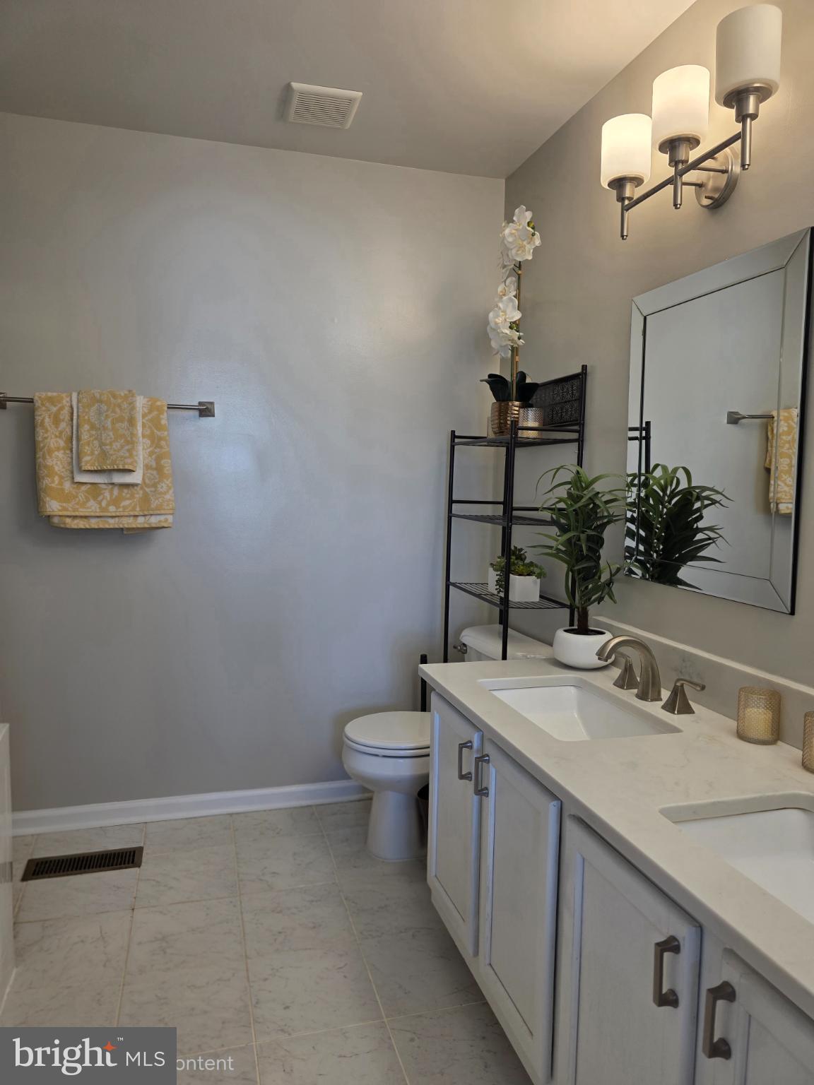 TOWNES OF ASHLEIGH - Residential