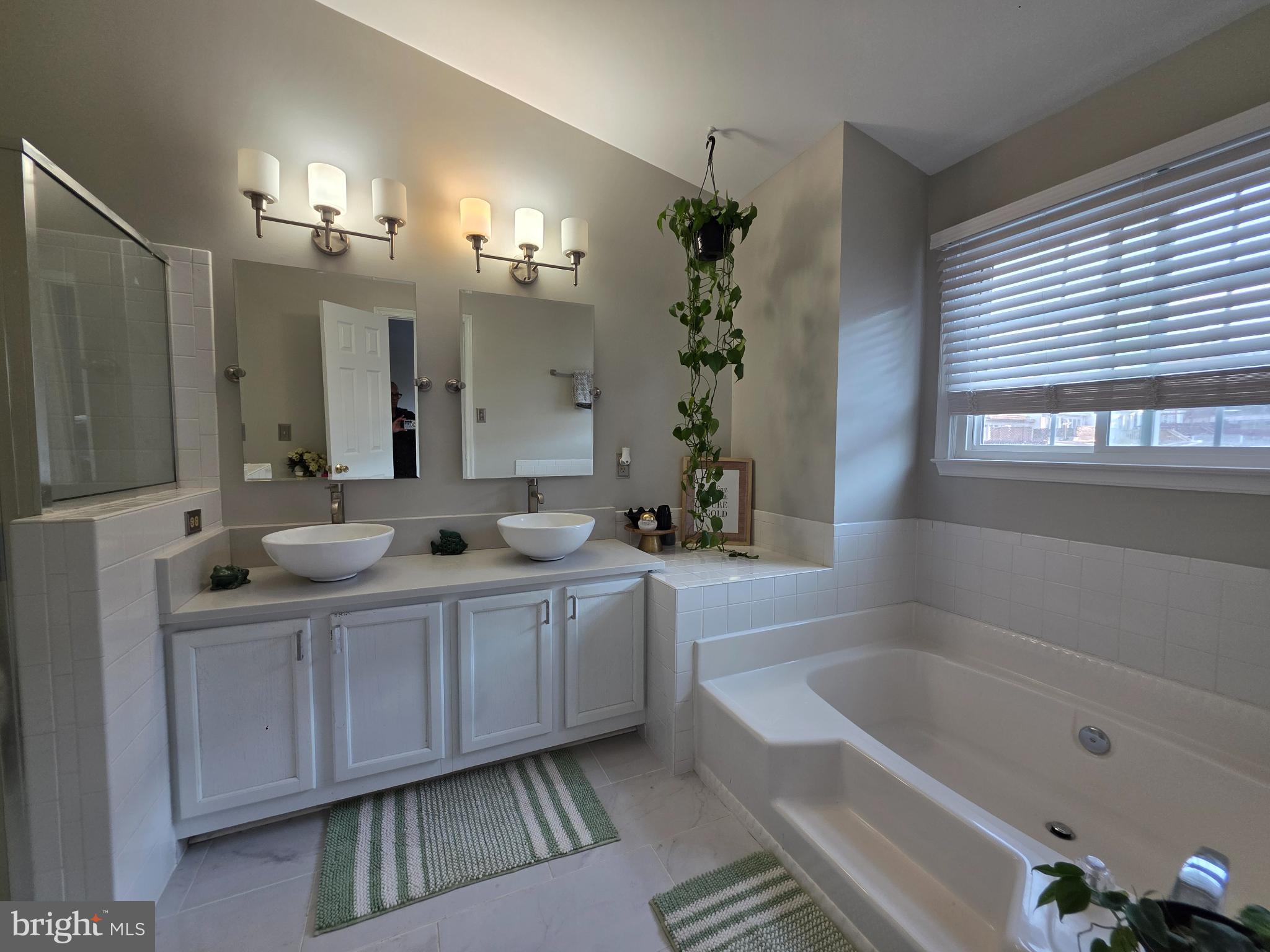 TOWNES OF ASHLEIGH - Residential