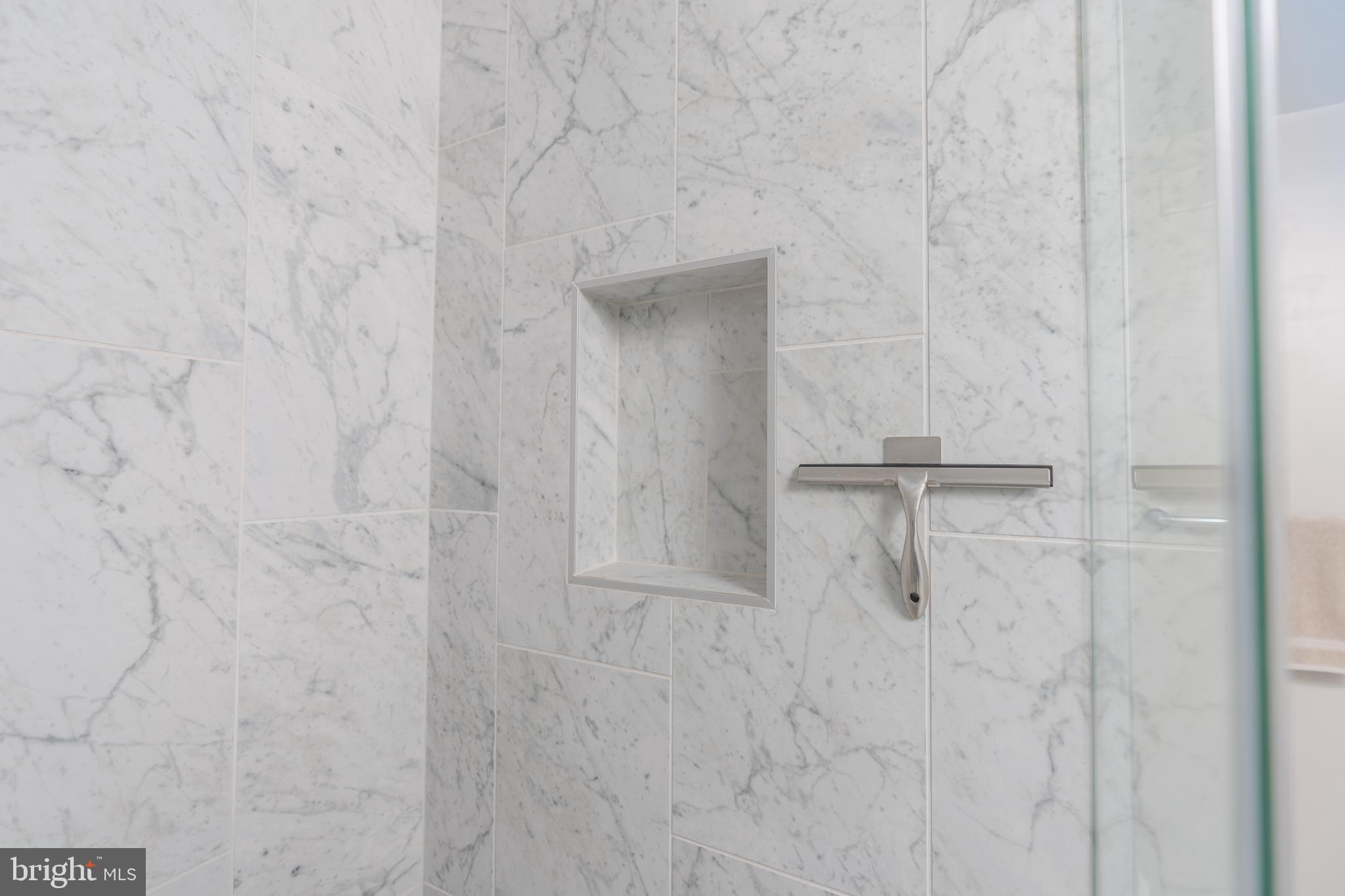 OLD TOWN ALEXANDRIA - Residential