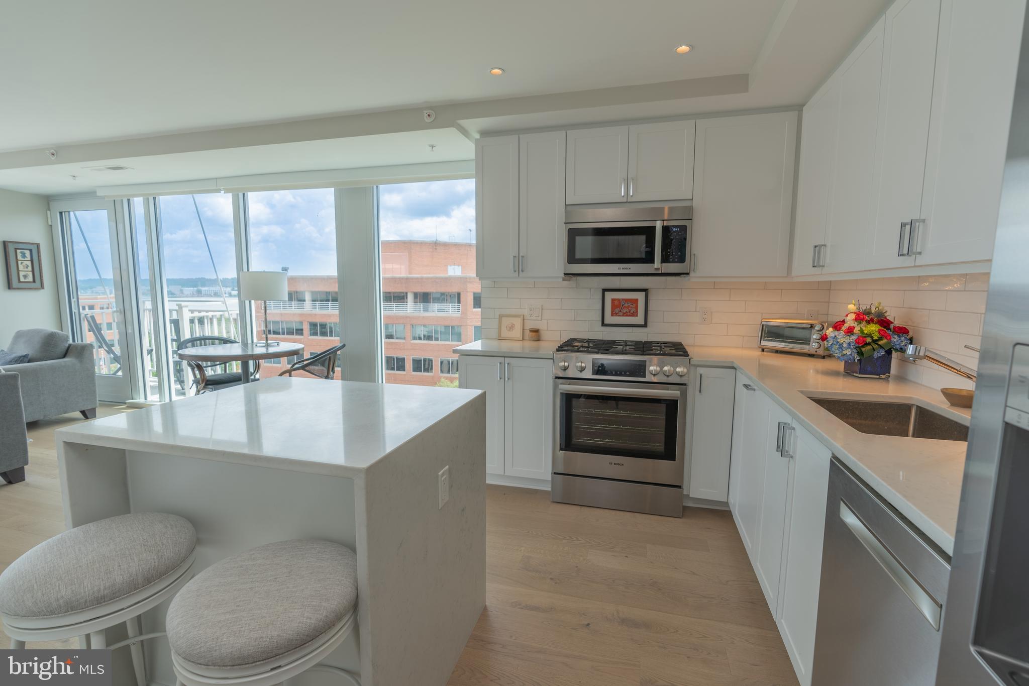 OLD TOWN ALEXANDRIA - Residential