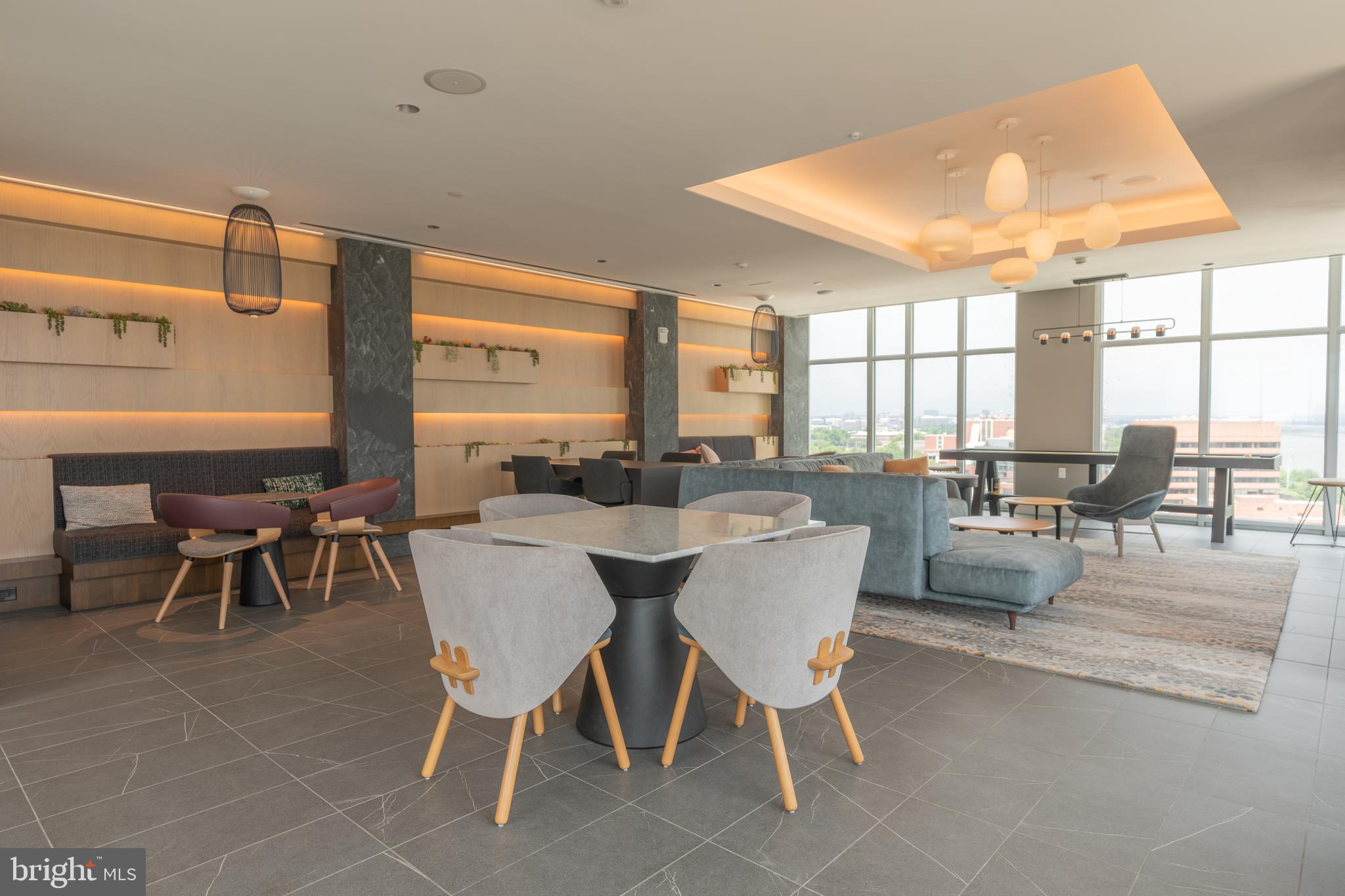 OLD TOWN ALEXANDRIA - Residential