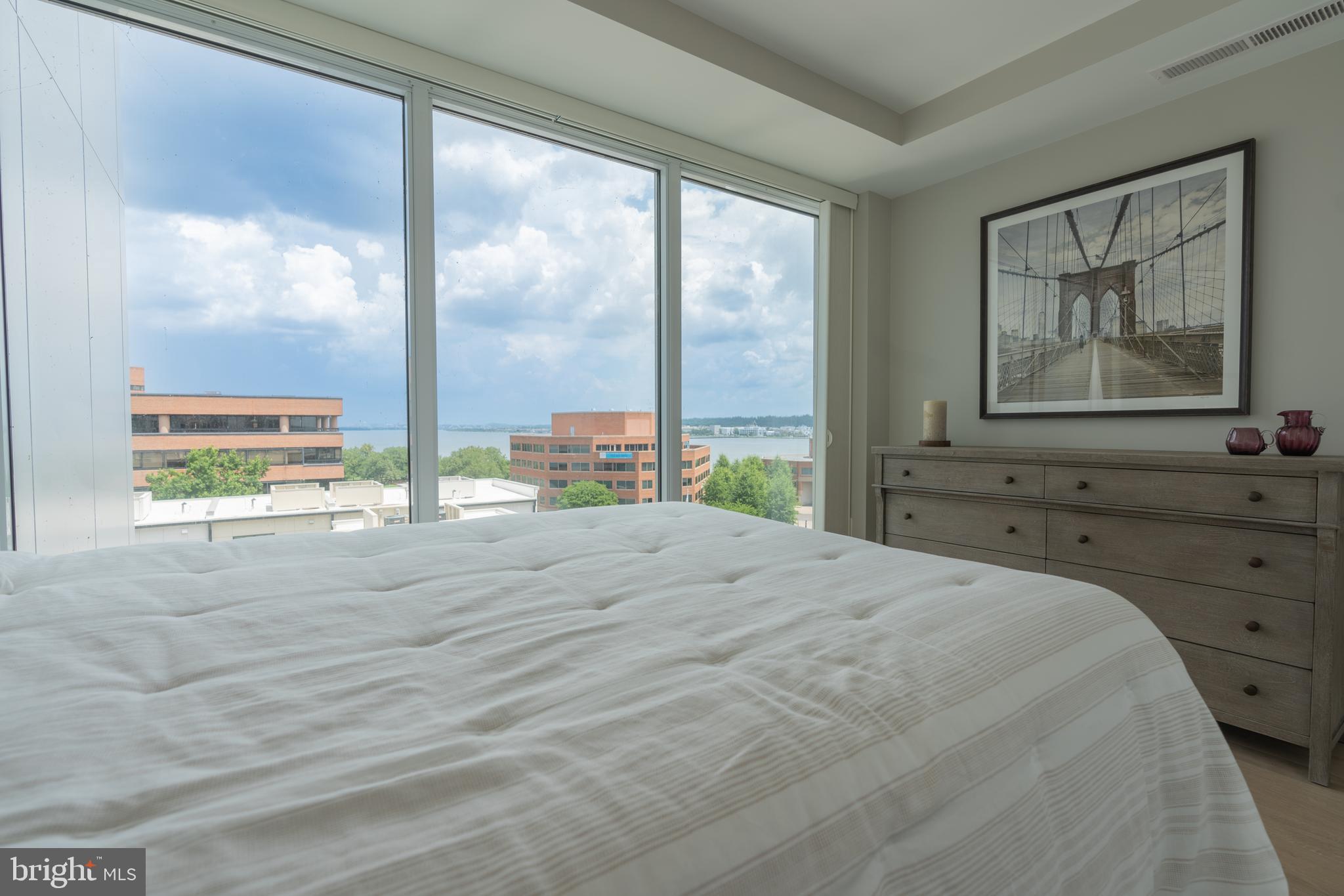 OLD TOWN ALEXANDRIA - Residential