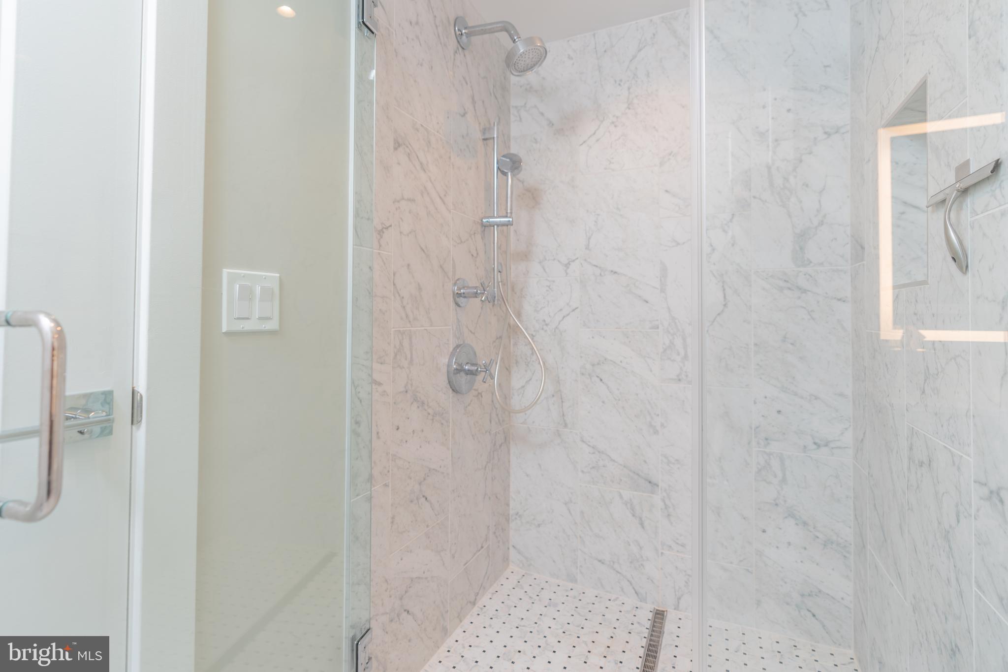 OLD TOWN ALEXANDRIA - Residential