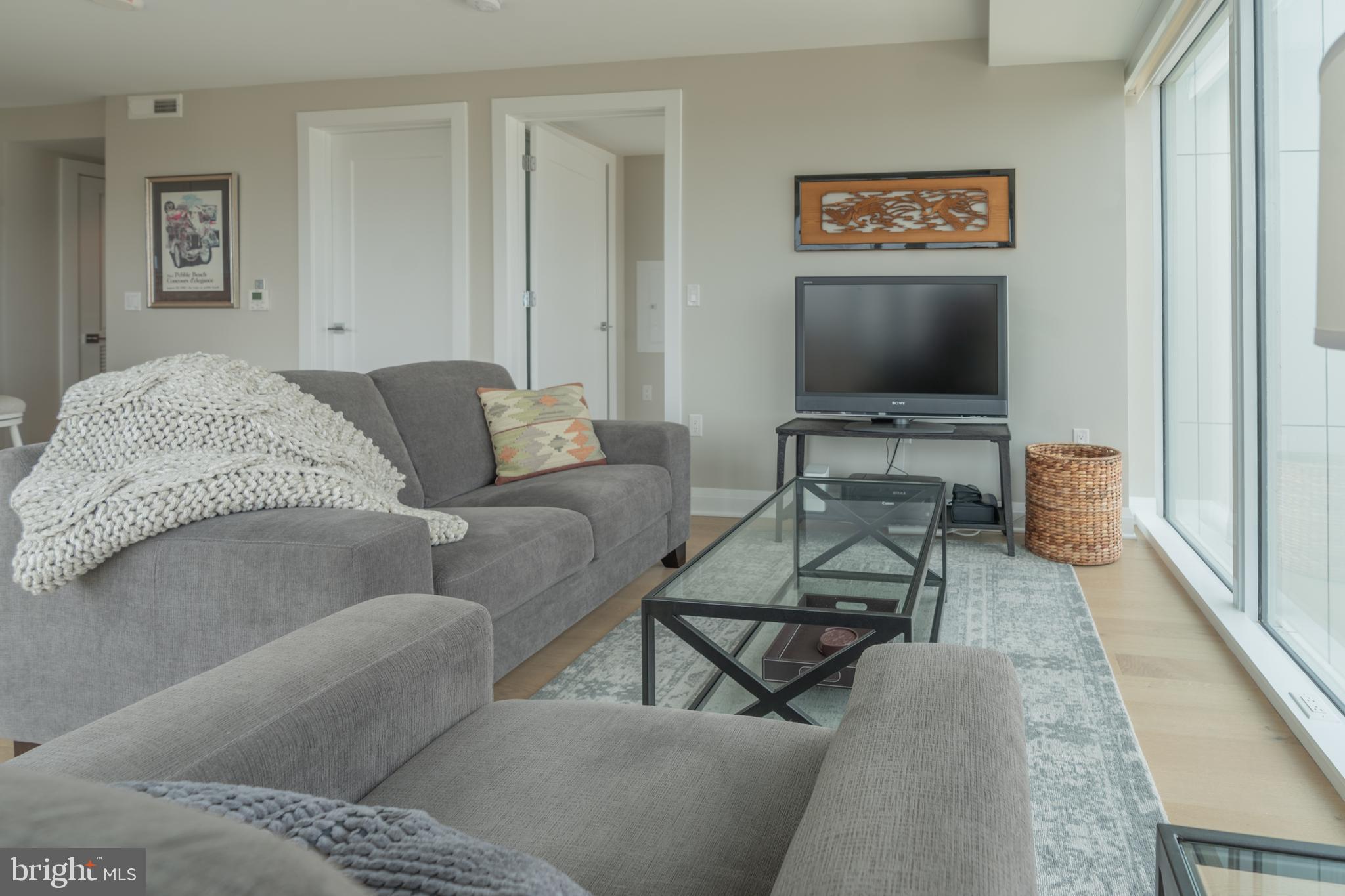 OLD TOWN ALEXANDRIA - Residential