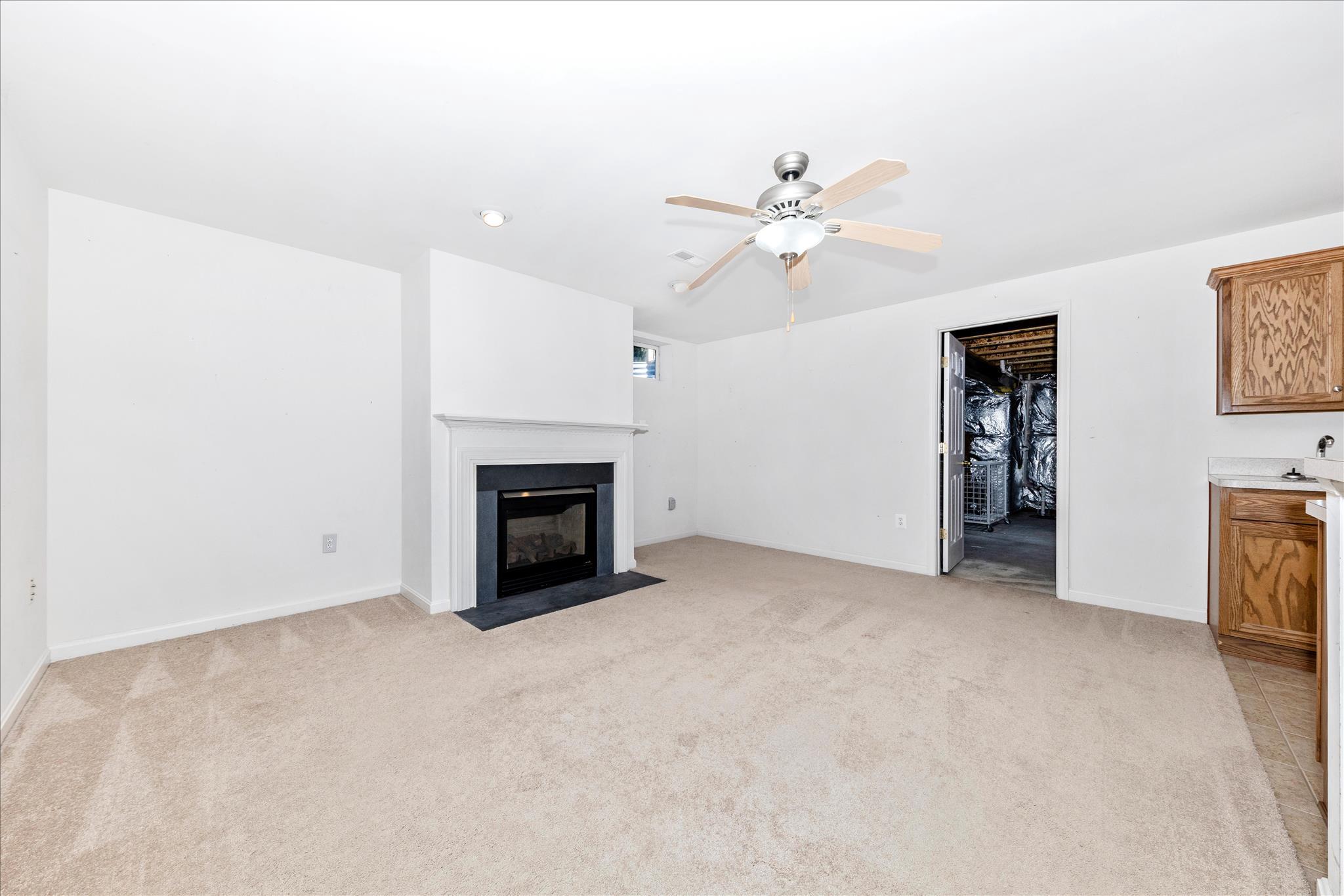 CLOVER RIDGE - Residential