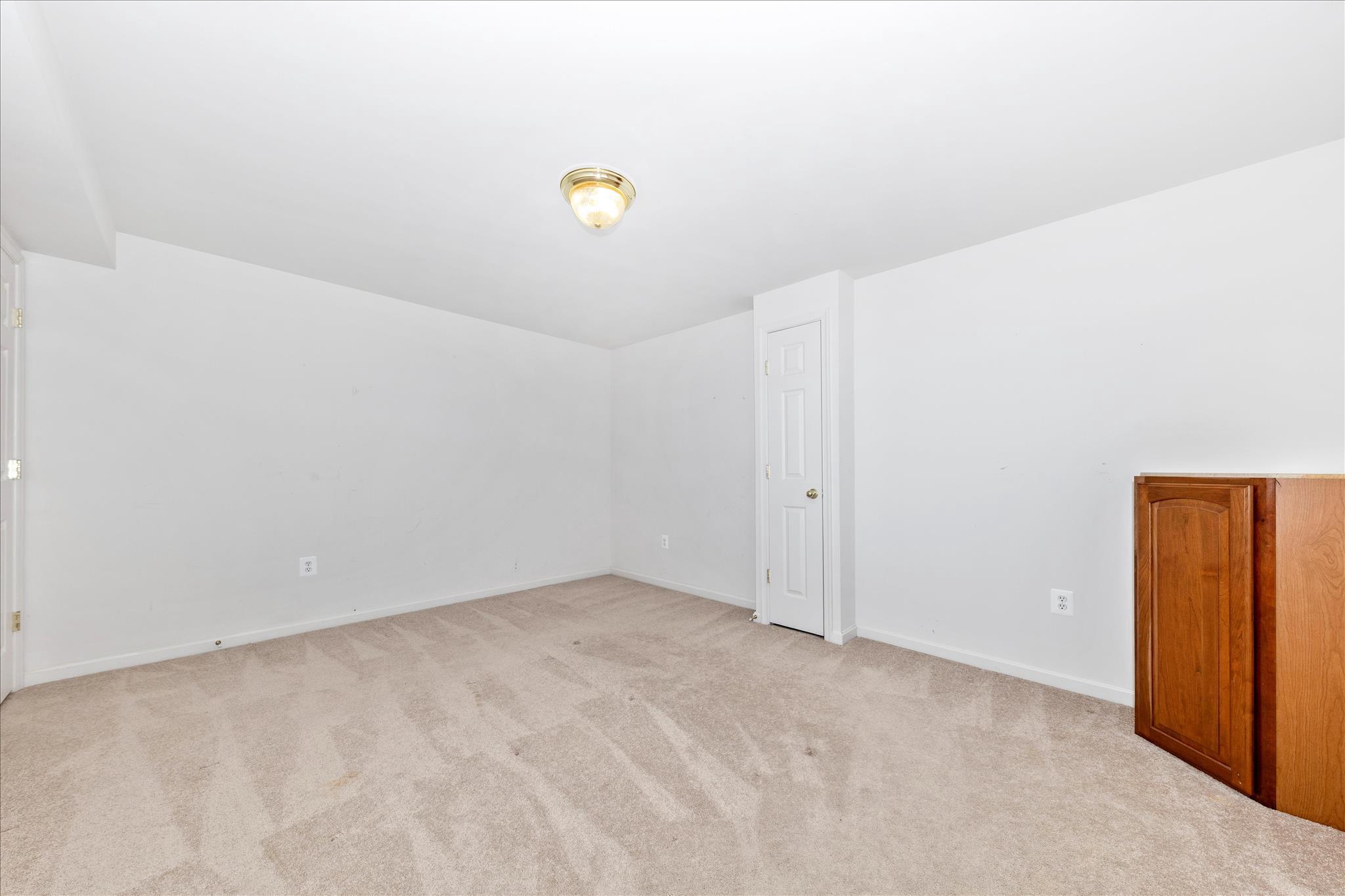CLOVER RIDGE - Residential
