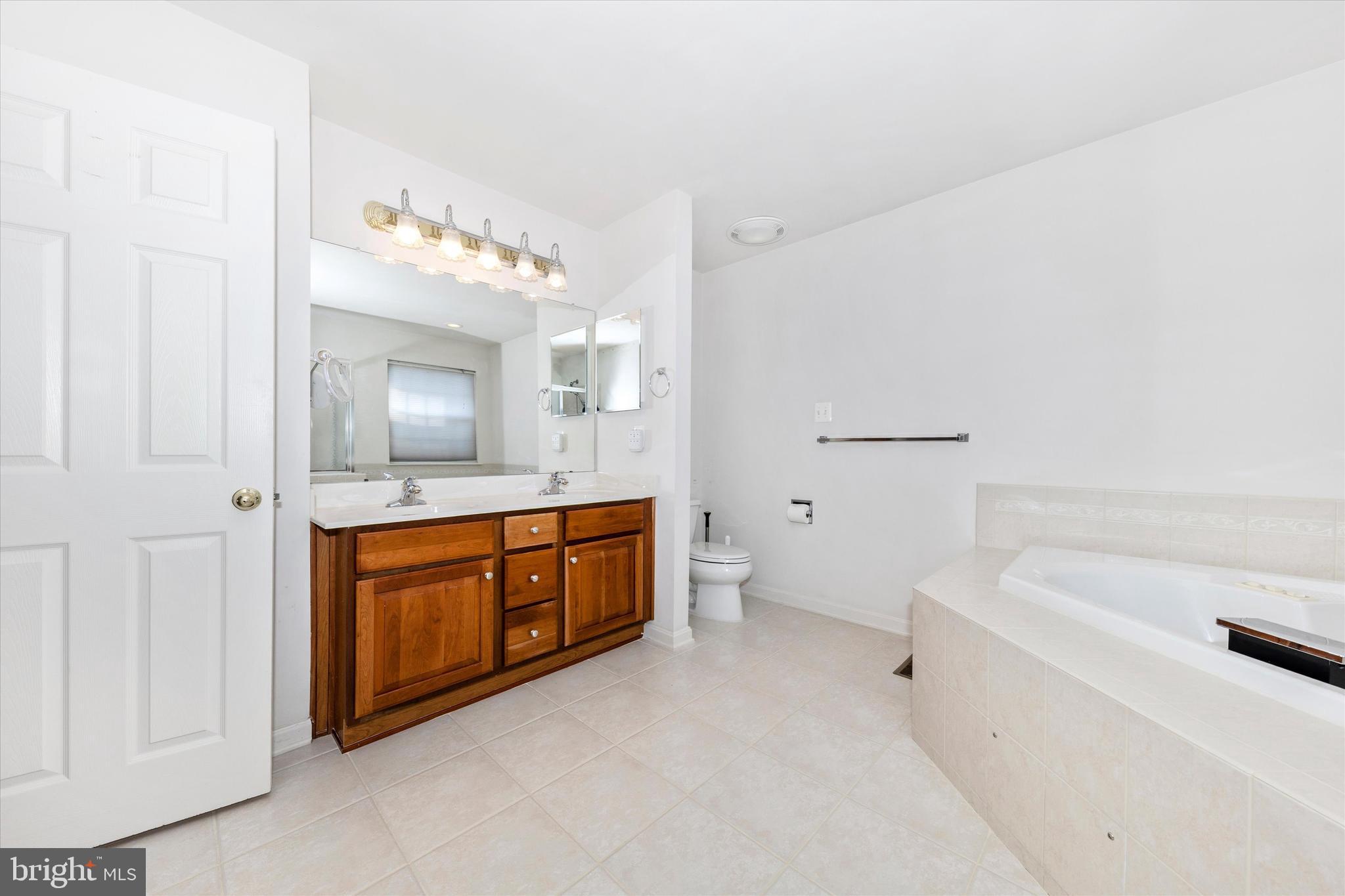 CLOVER RIDGE - Residential