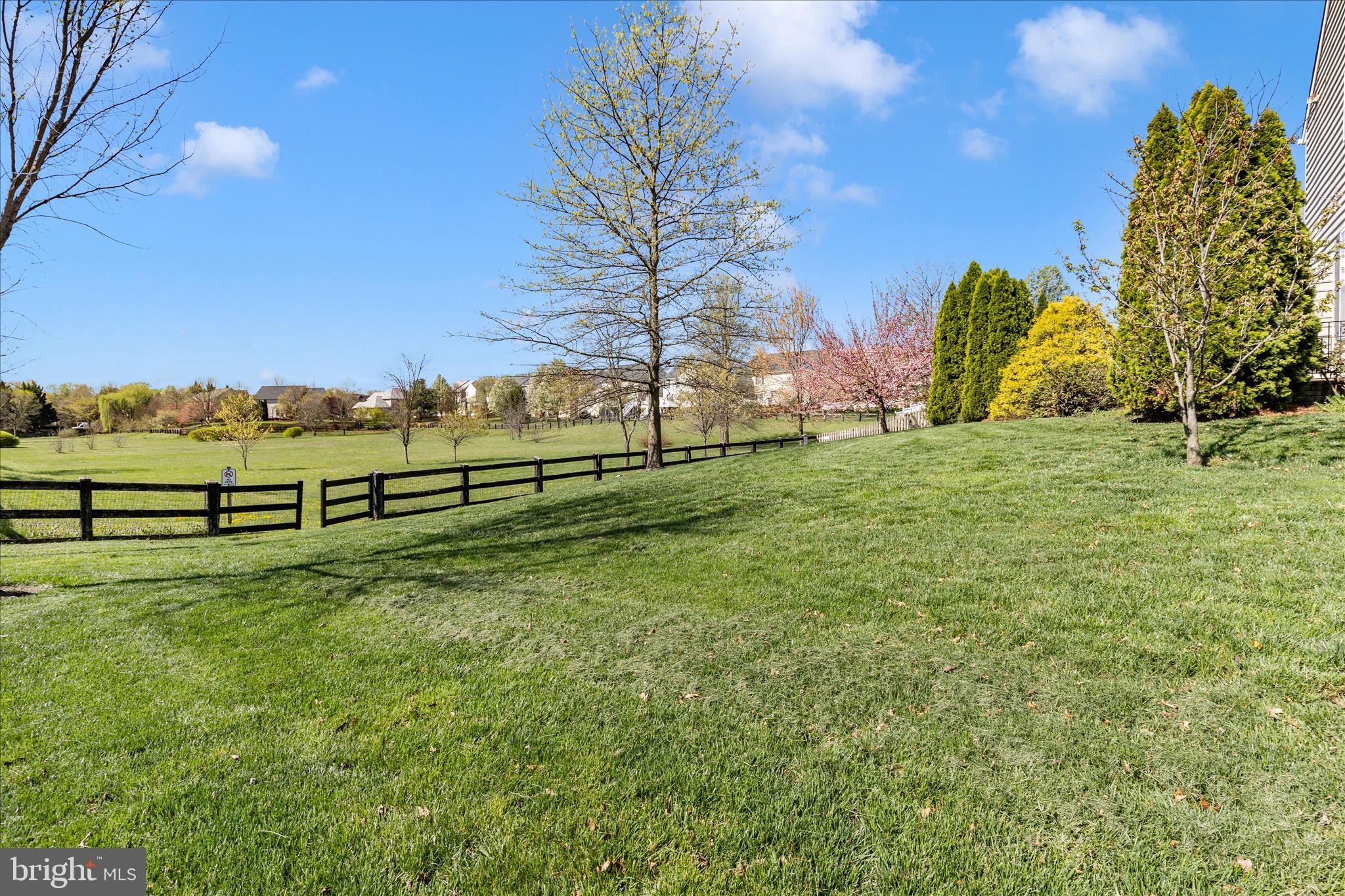 CLOVER RIDGE - Residential