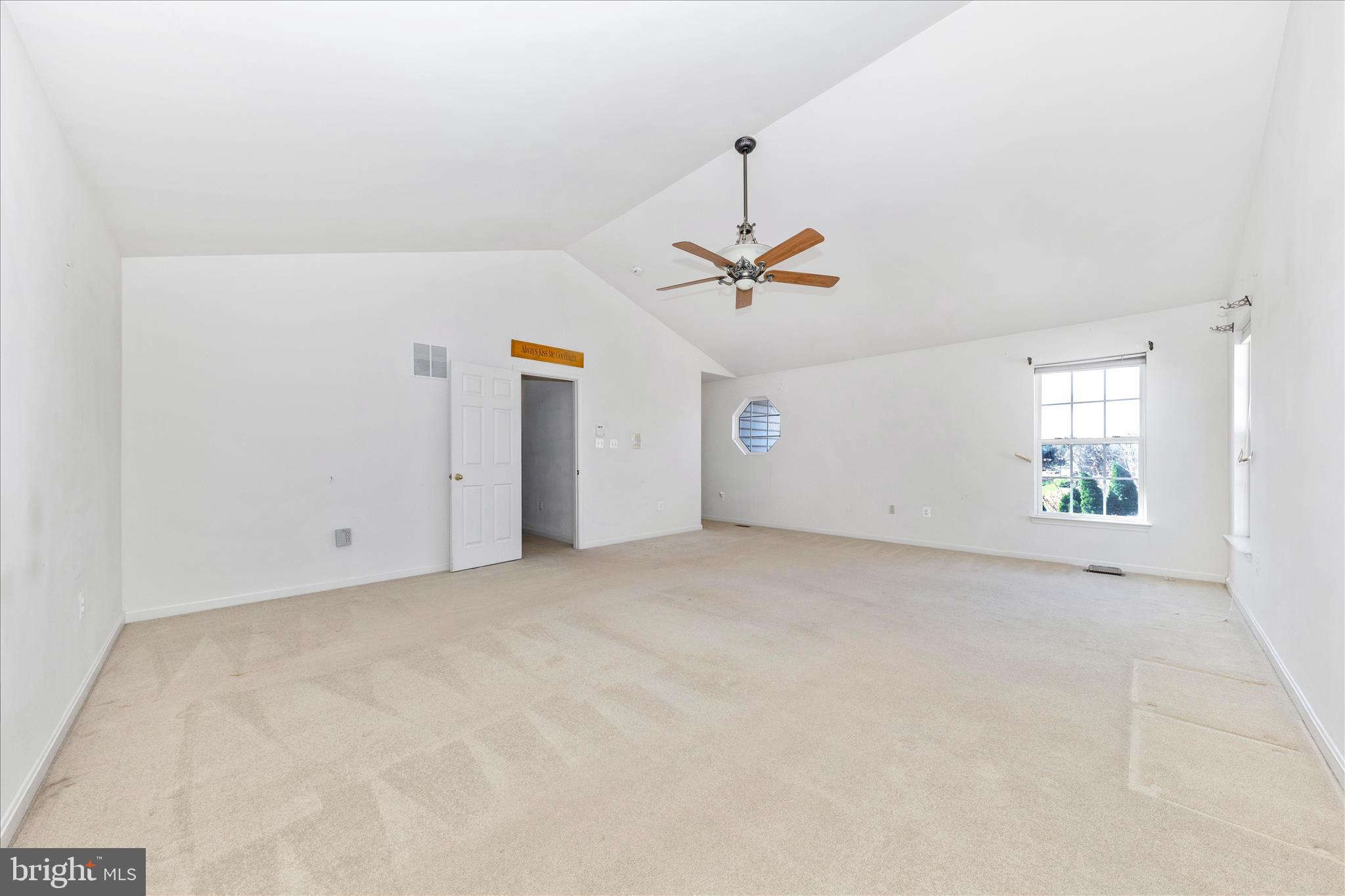 CLOVER RIDGE - Residential