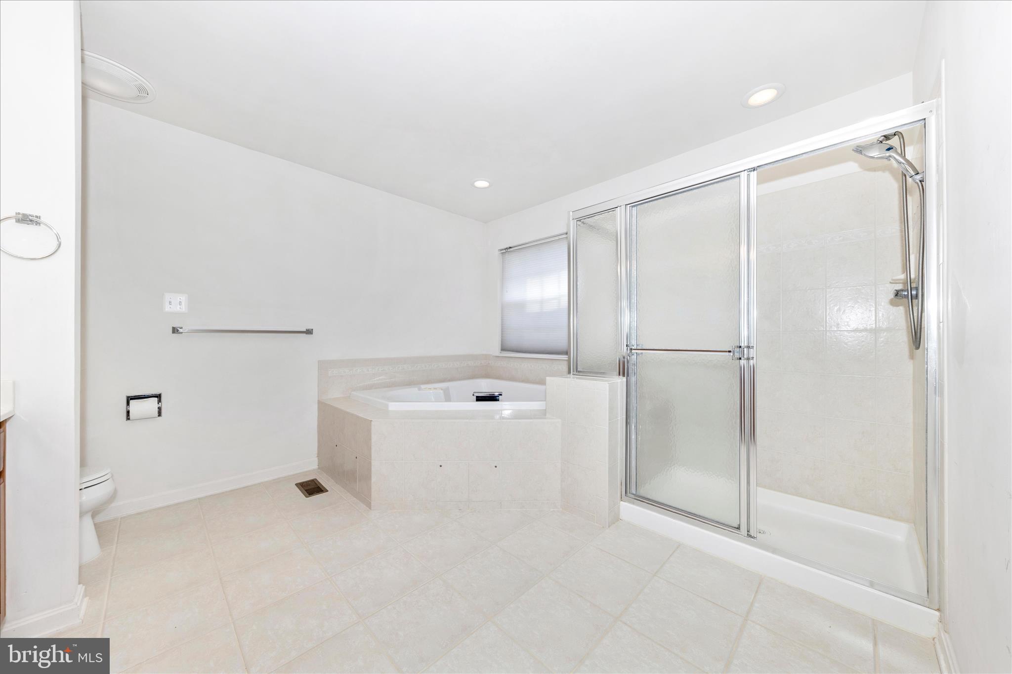 CLOVER RIDGE - Residential