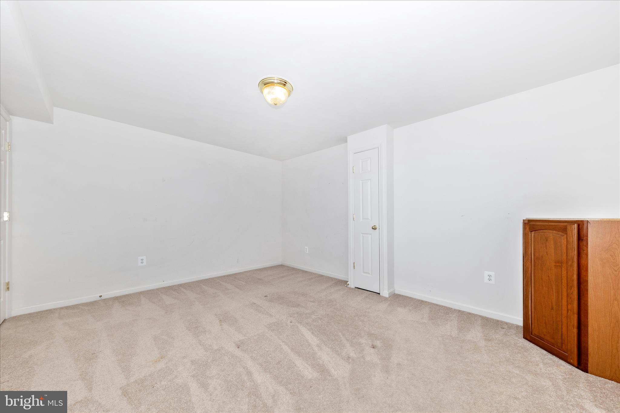 CLOVER RIDGE - Residential