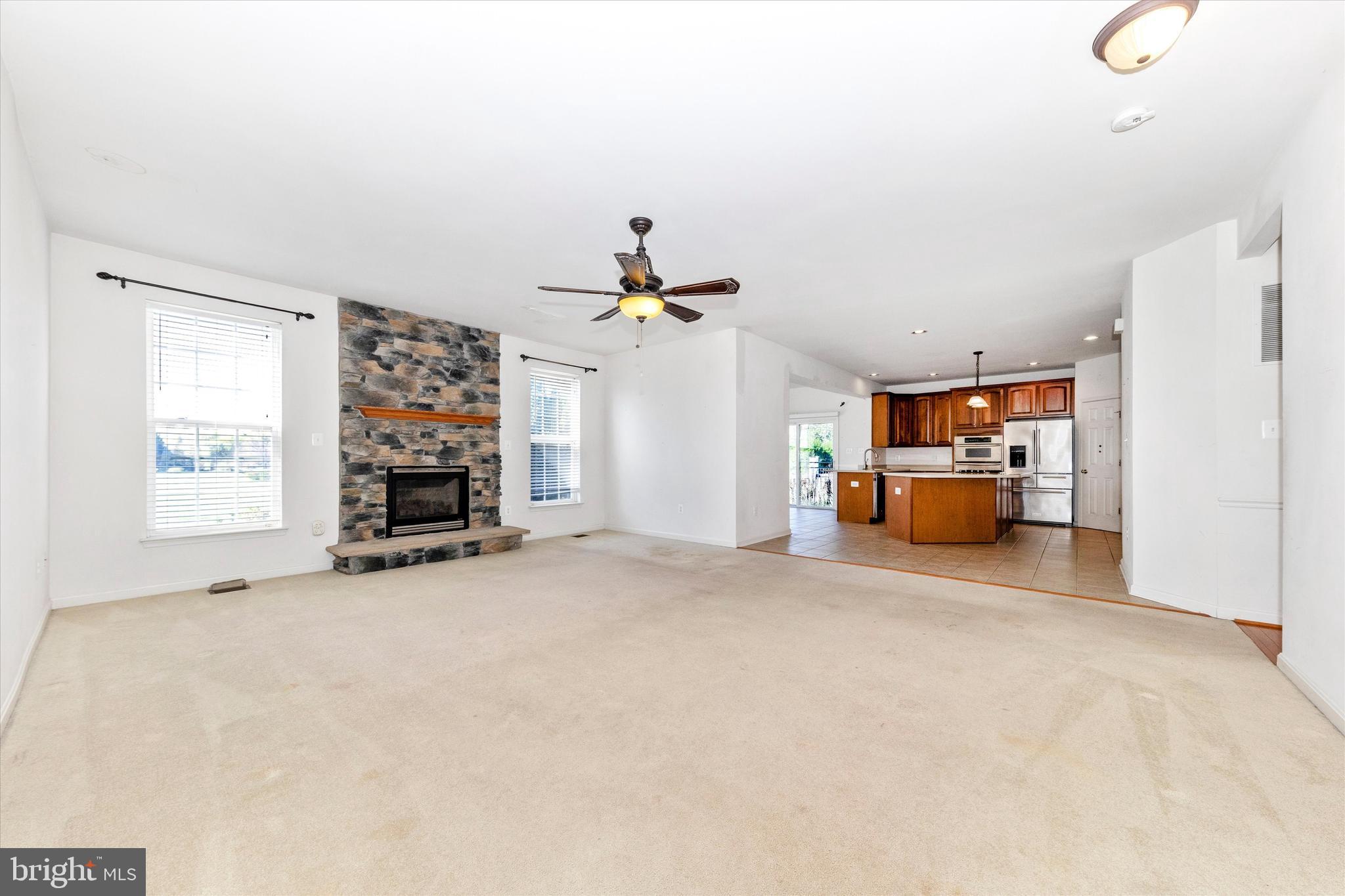 CLOVER RIDGE - Residential