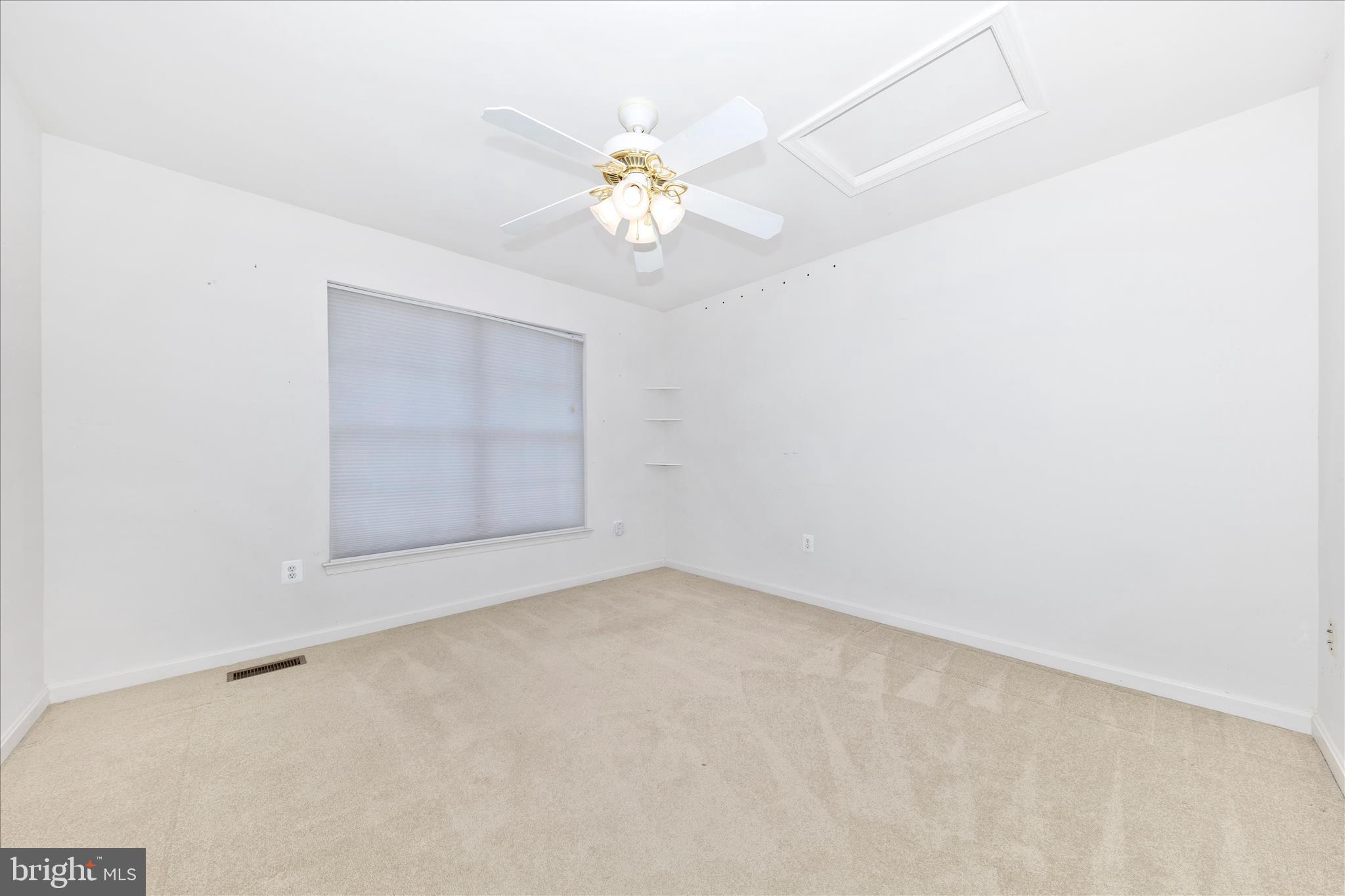 CLOVER RIDGE - Residential