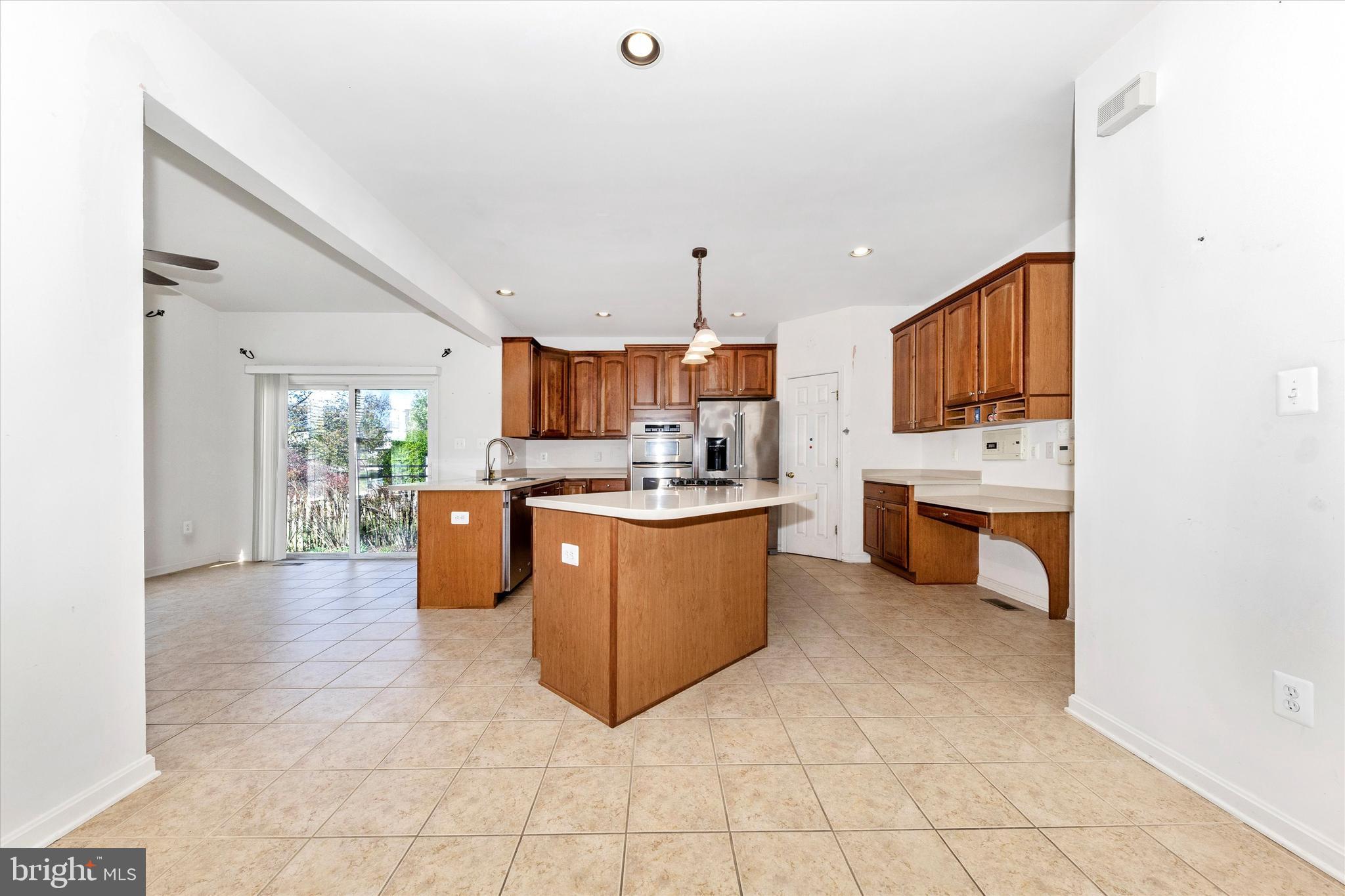 CLOVER RIDGE - Residential