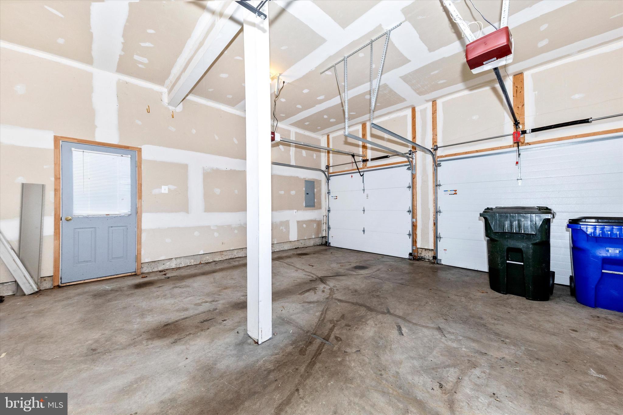 CLOVER RIDGE - Residential