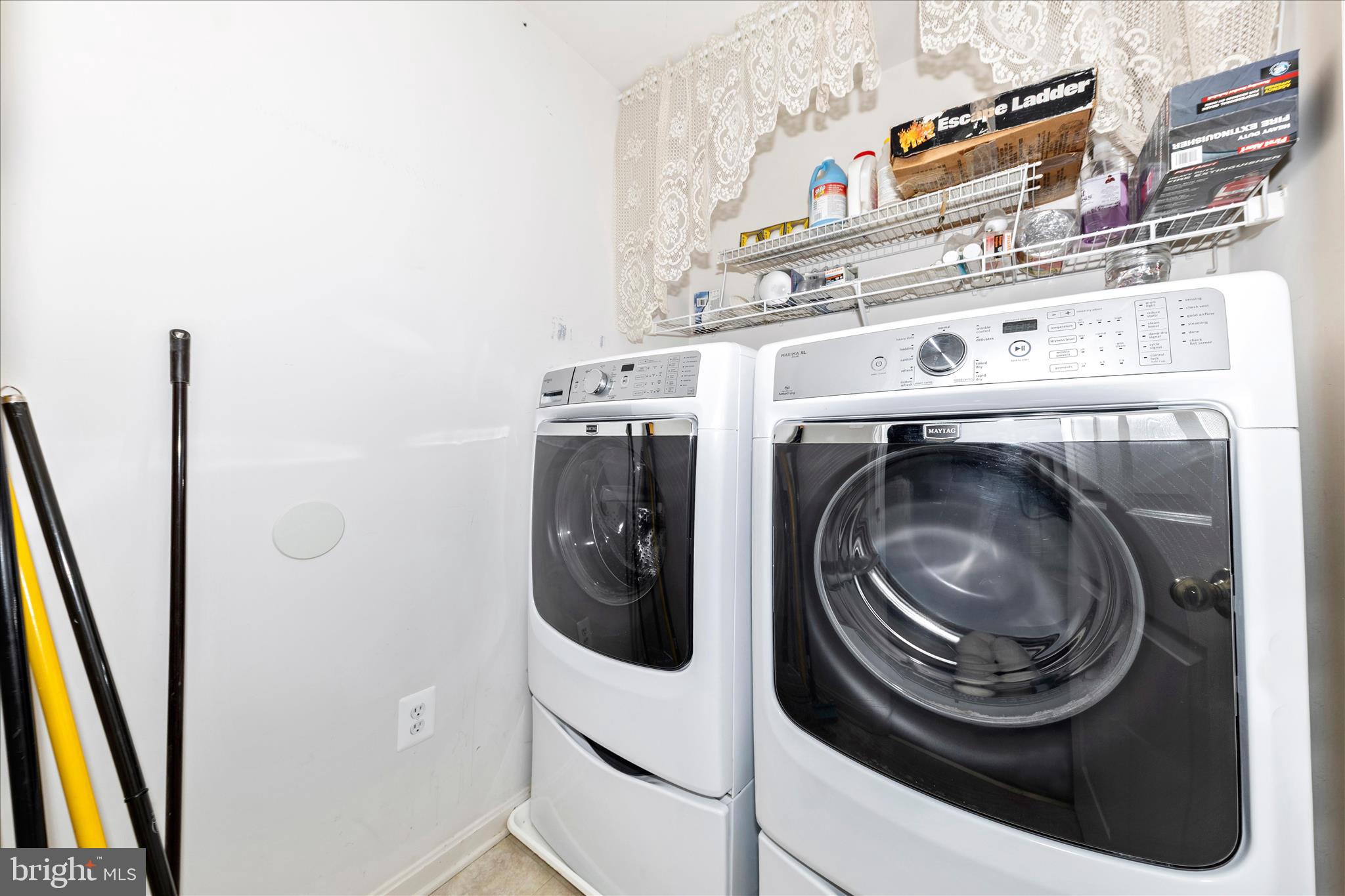 CLOVER RIDGE - Residential