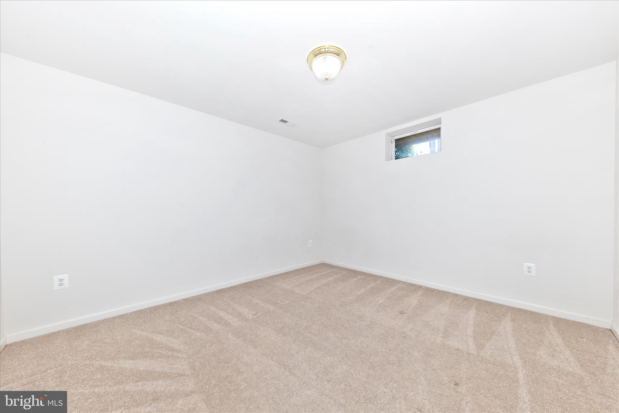 CLOVER RIDGE - Residential