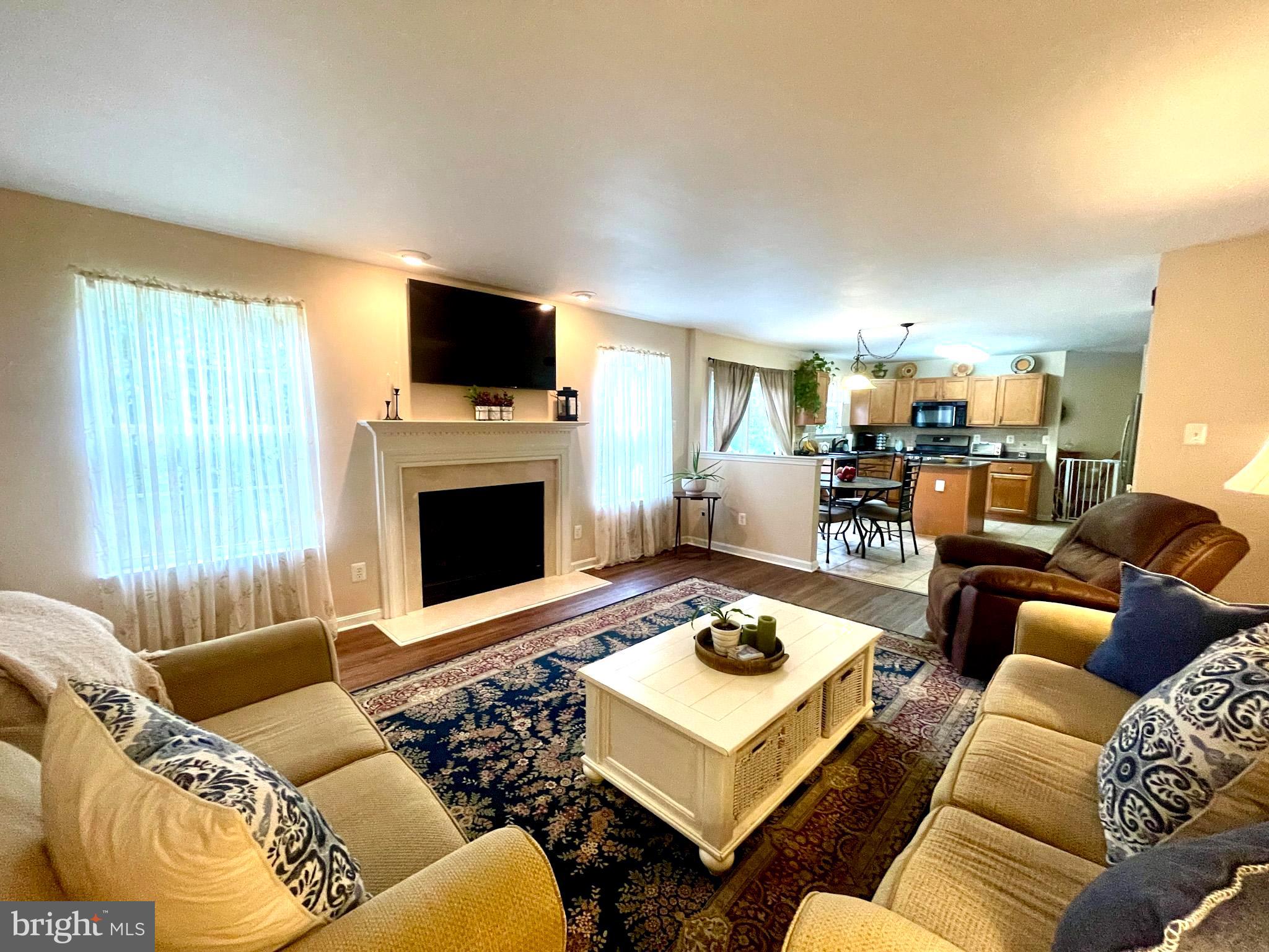 HARBOR POINTE - Residential