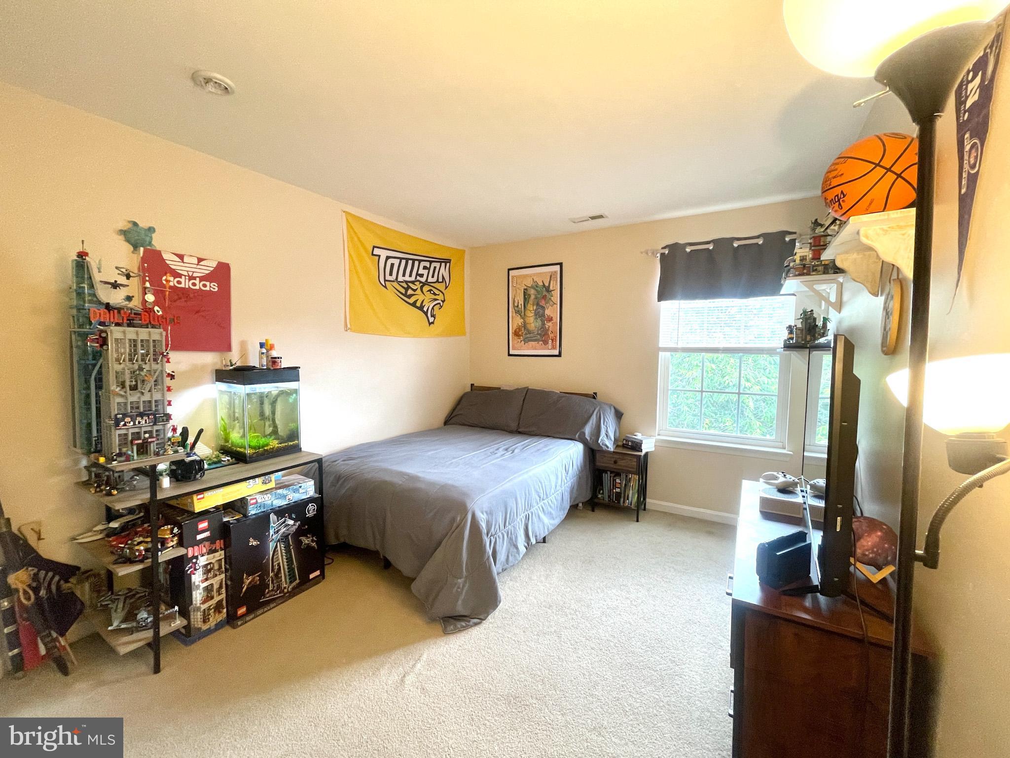 HARBOR POINTE - Residential