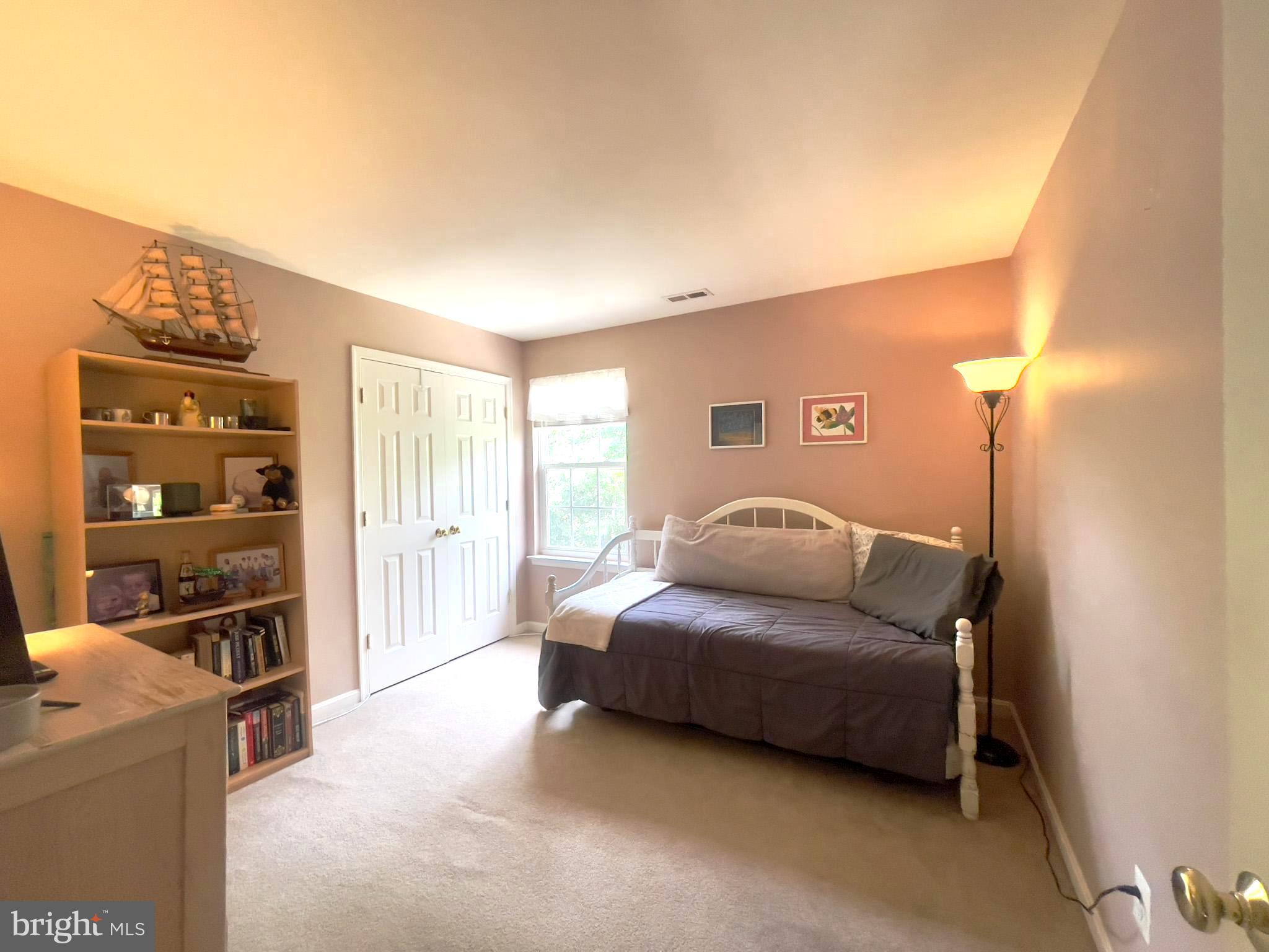 HARBOR POINTE - Residential