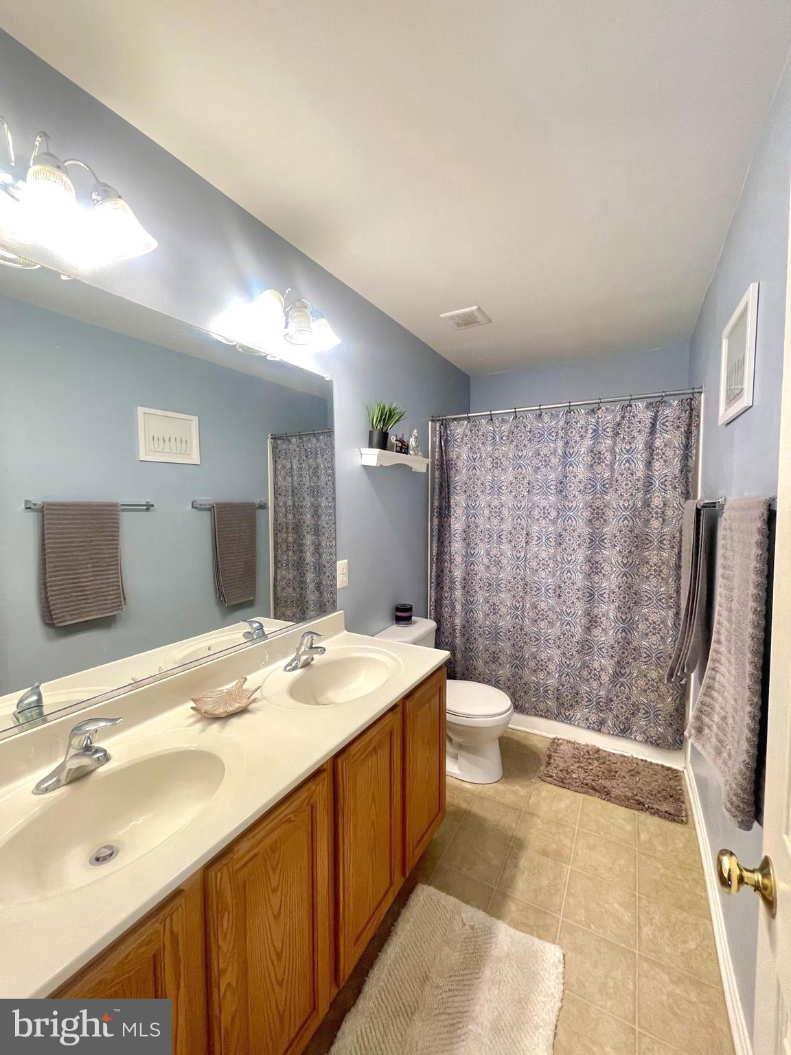 HARBOR POINTE - Residential