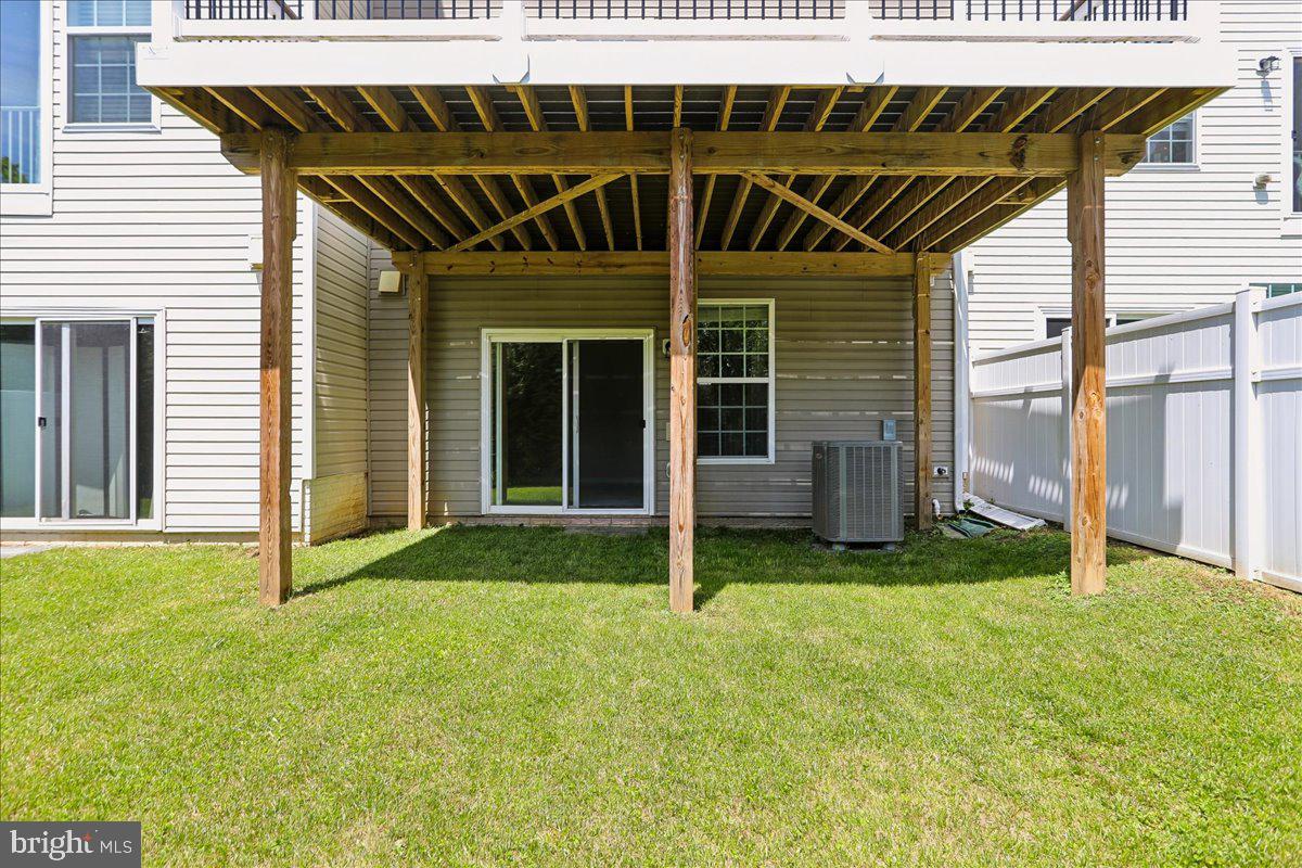 CREEKSIDE - Residential