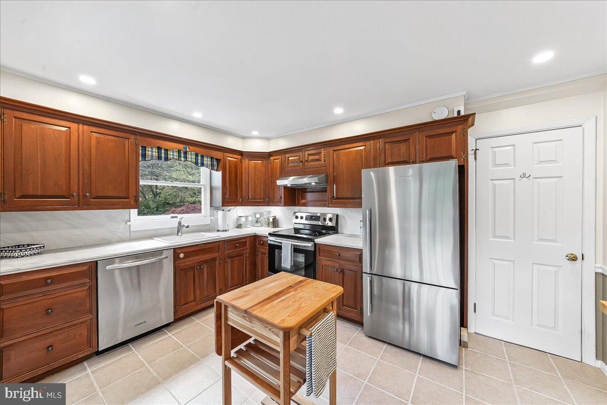 GLEN ACRES - Residential