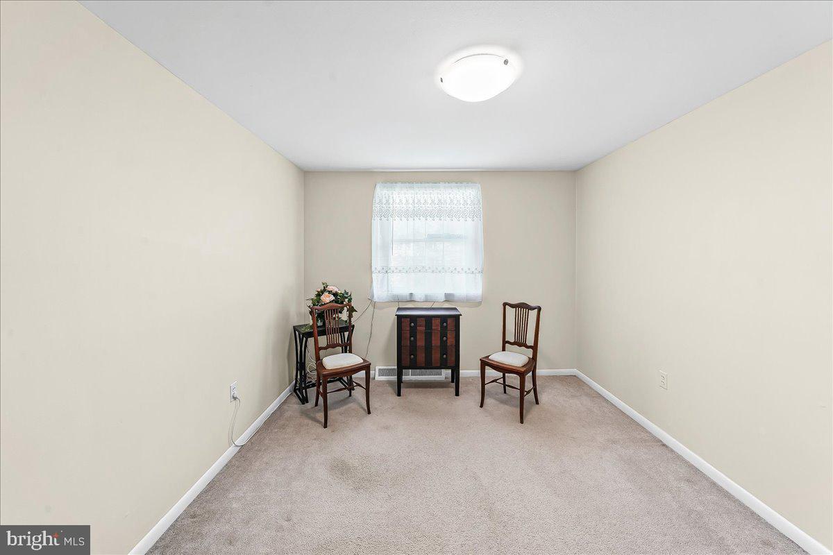 GLEN ACRES - Residential