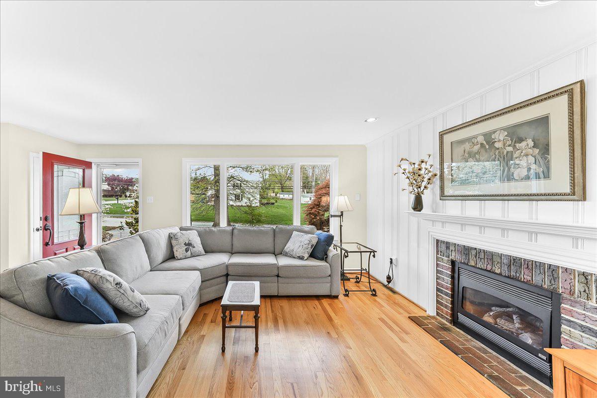 GLEN ACRES - Residential