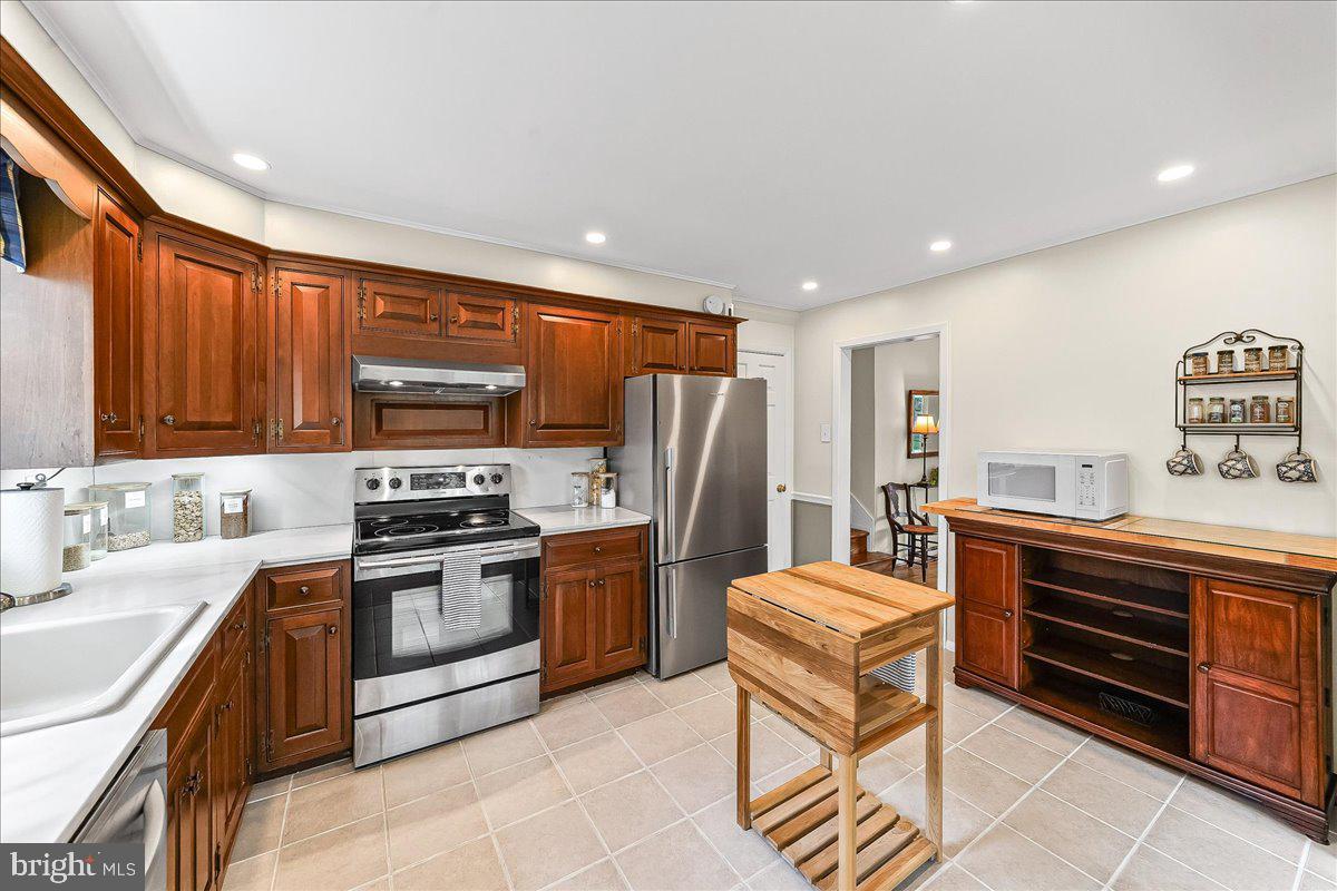 GLEN ACRES - Residential