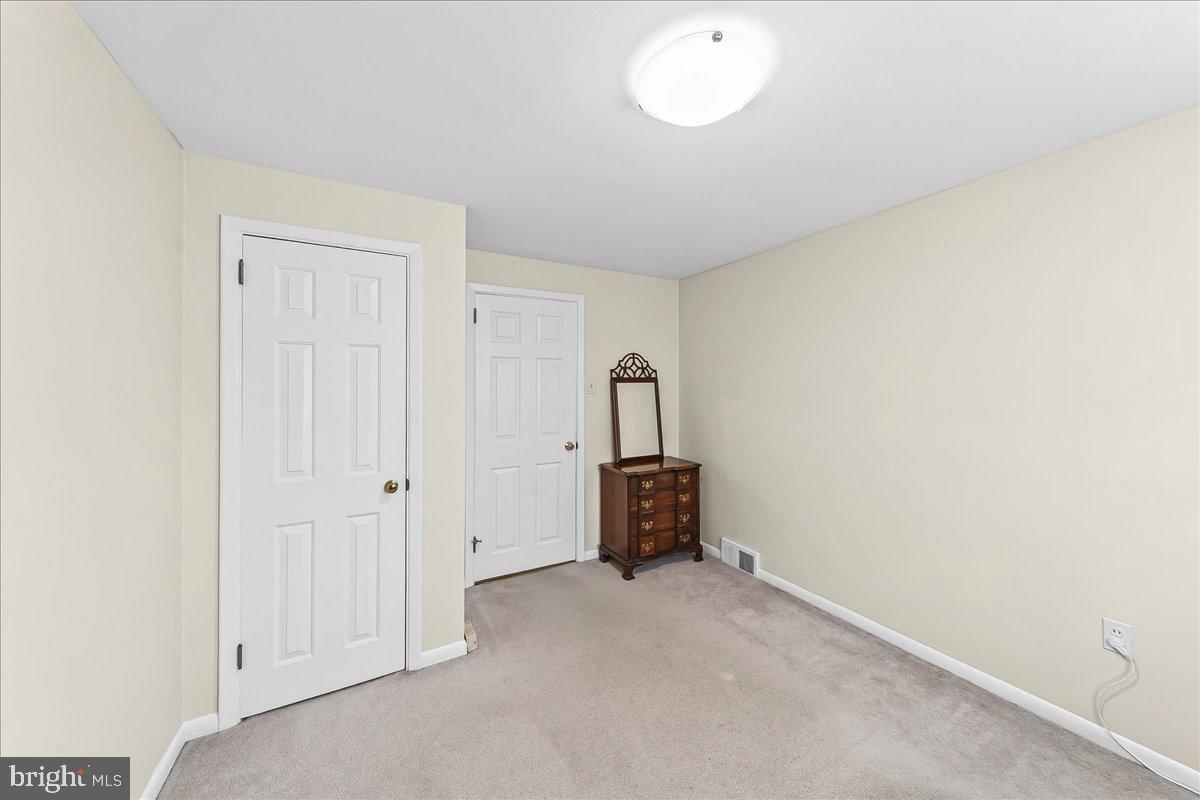 GLEN ACRES - Residential