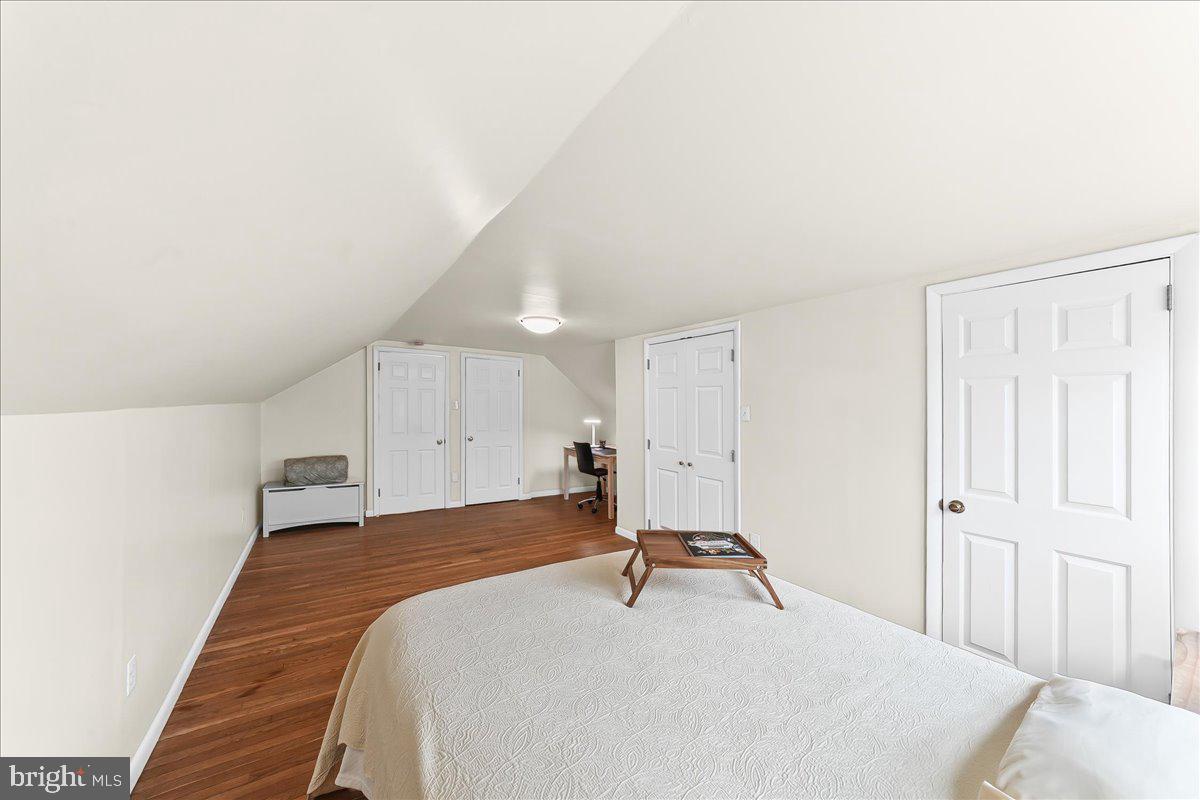 GLEN ACRES - Residential