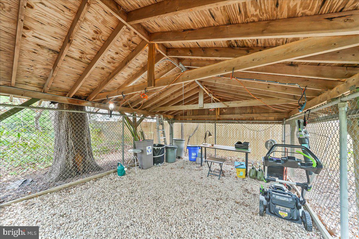 GLEN ACRES - Residential