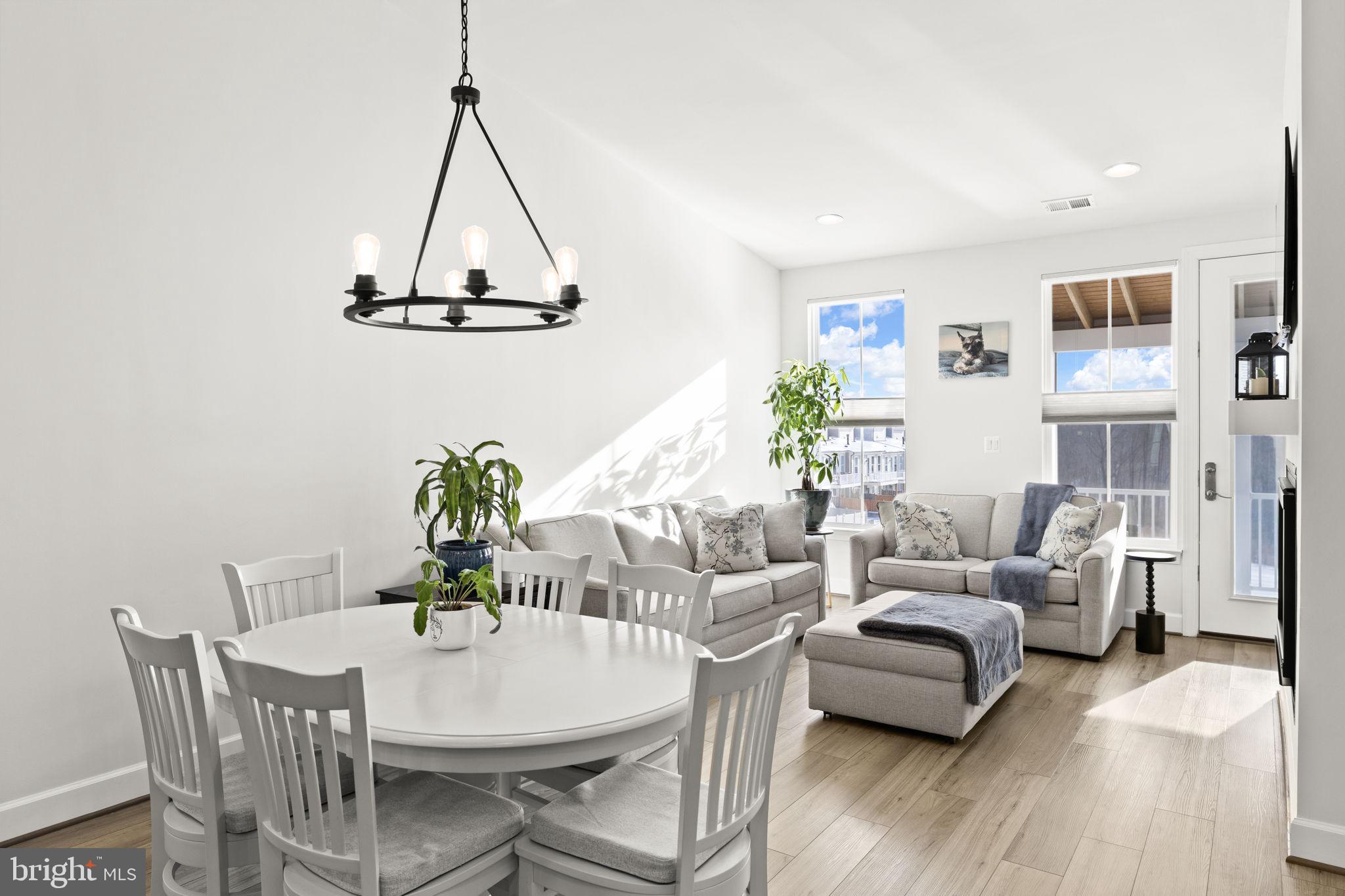 EMBREY MILL - Residential