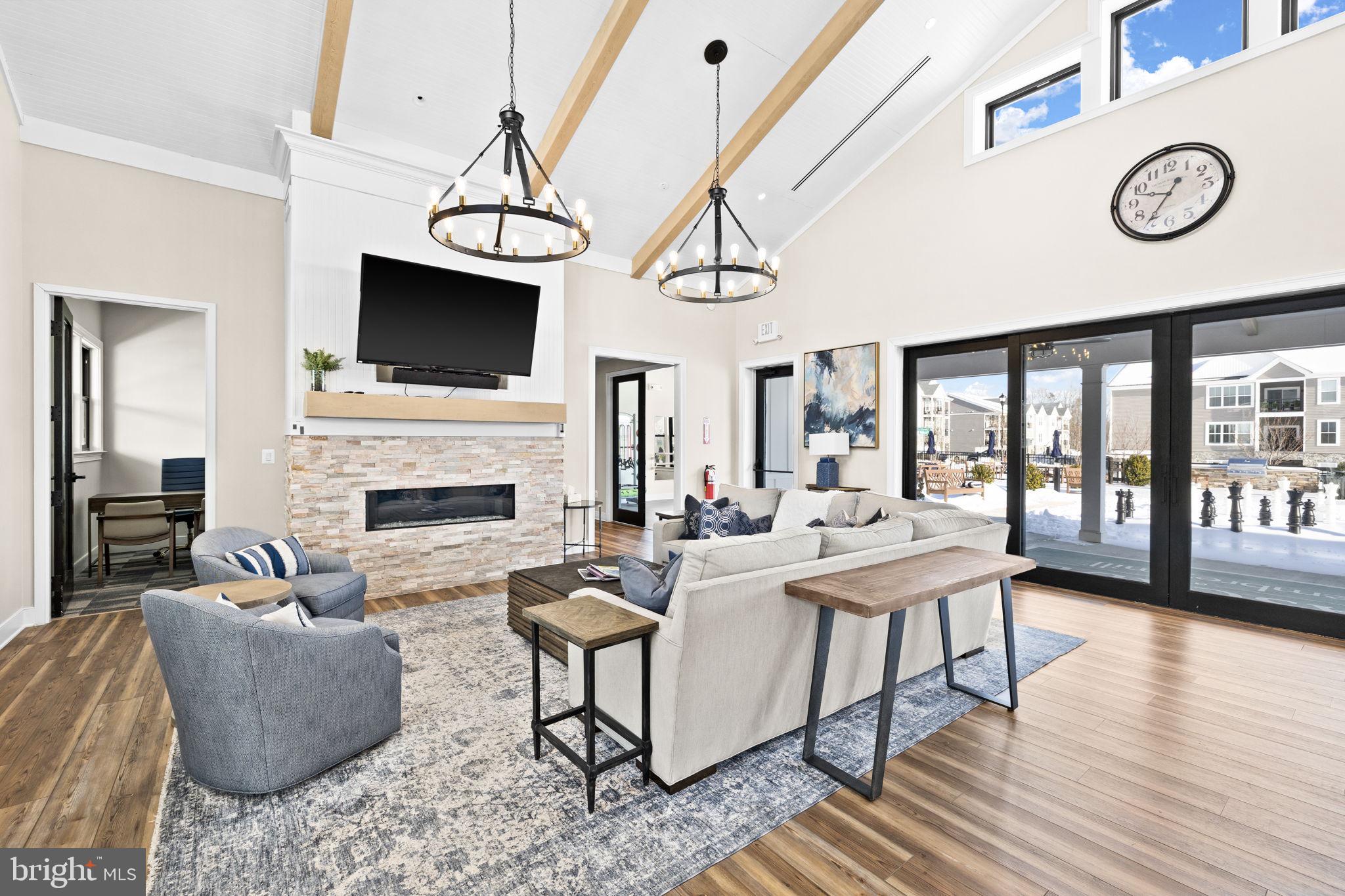 EMBREY MILL - Residential