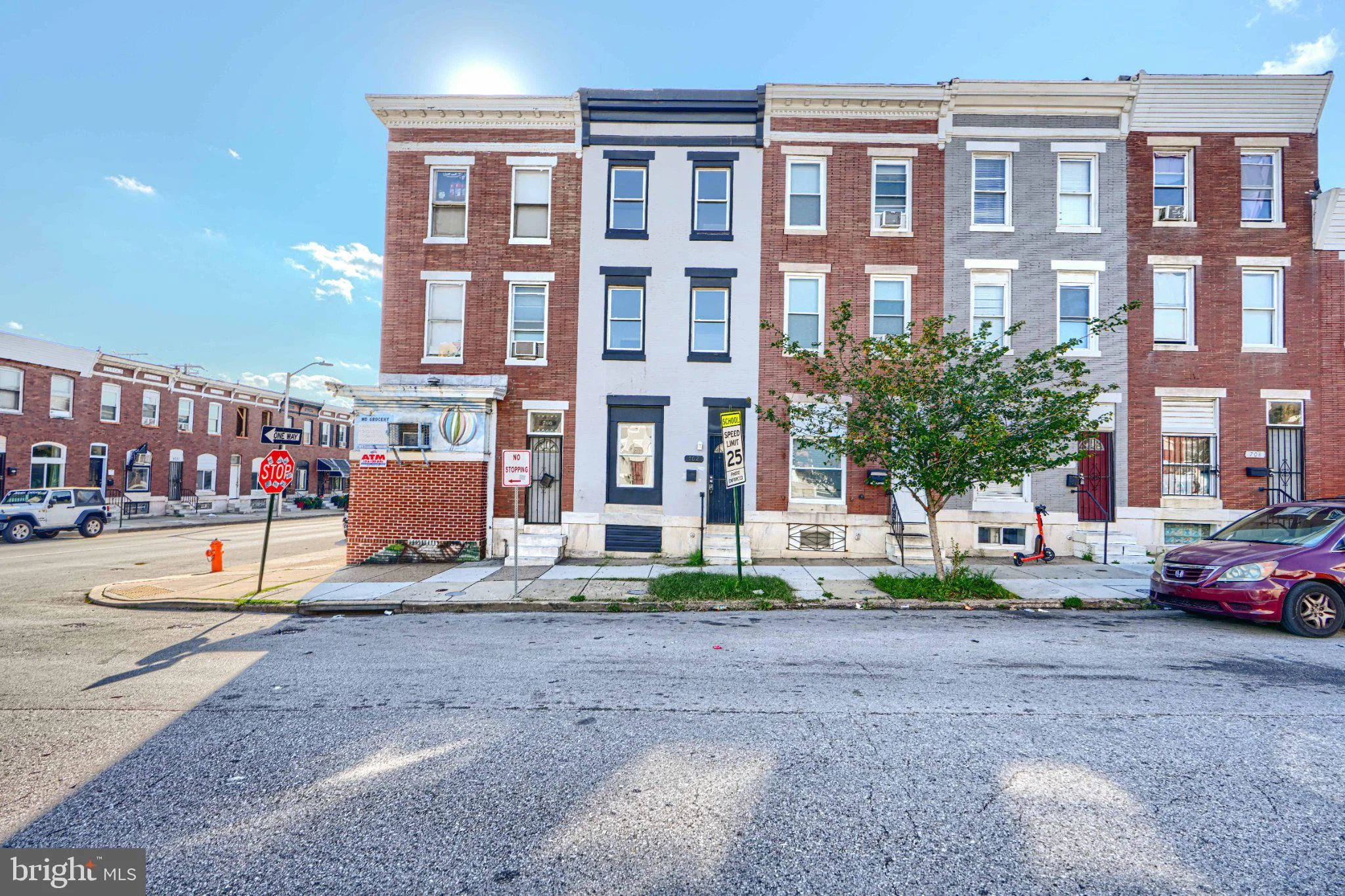 702 Kenwood Avenue
