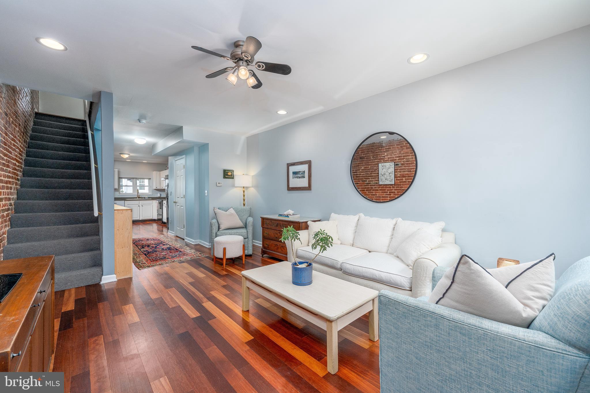 HIGHLANDTOWN - Residential