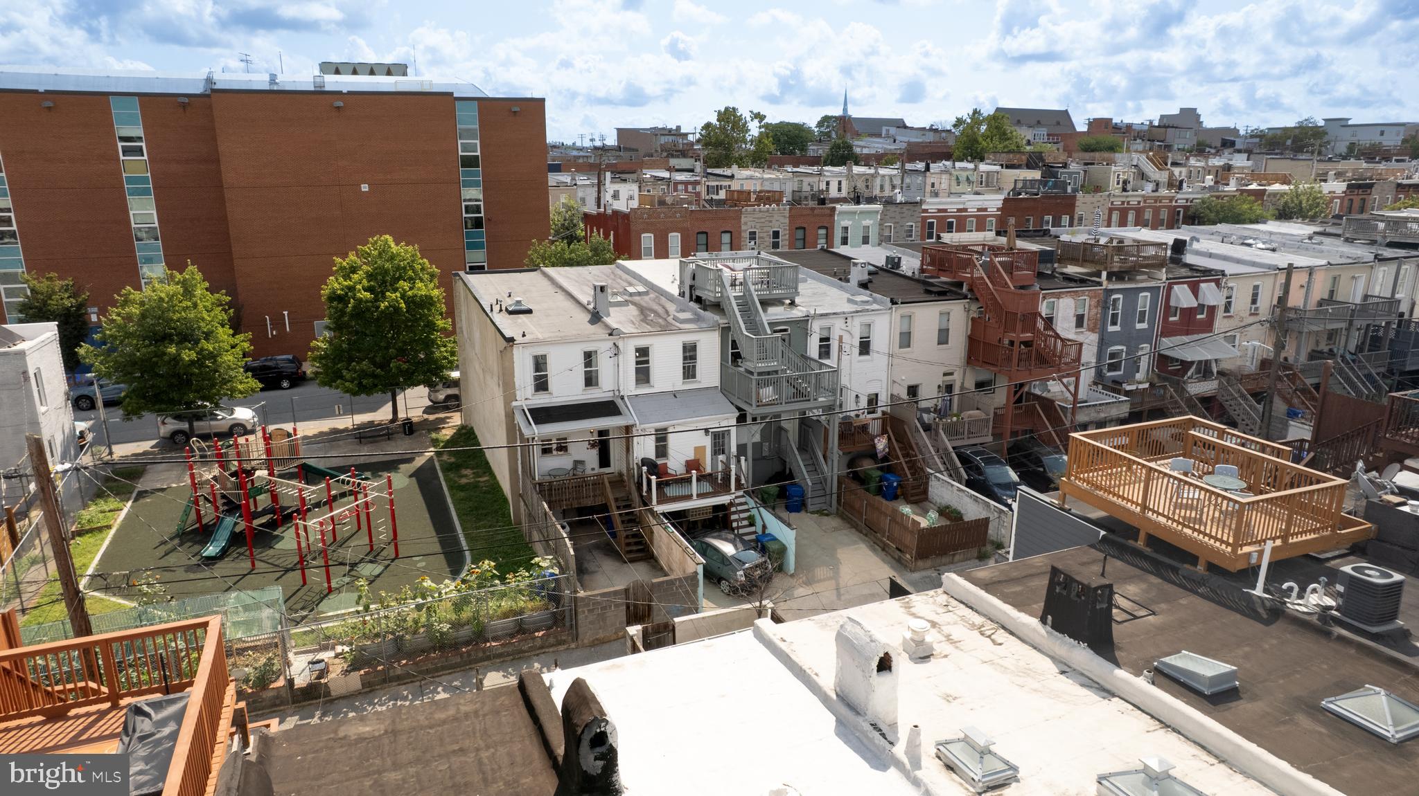 HIGHLANDTOWN - Residential