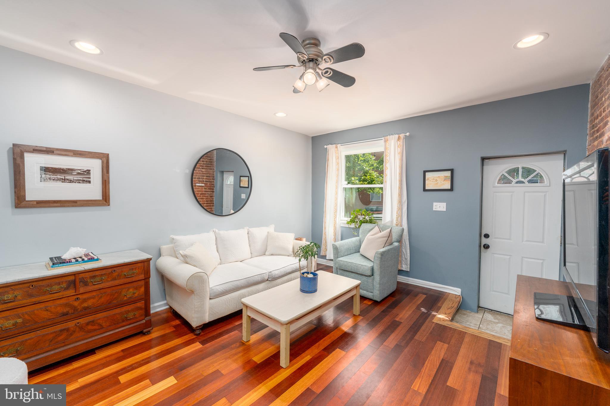 HIGHLANDTOWN - Residential