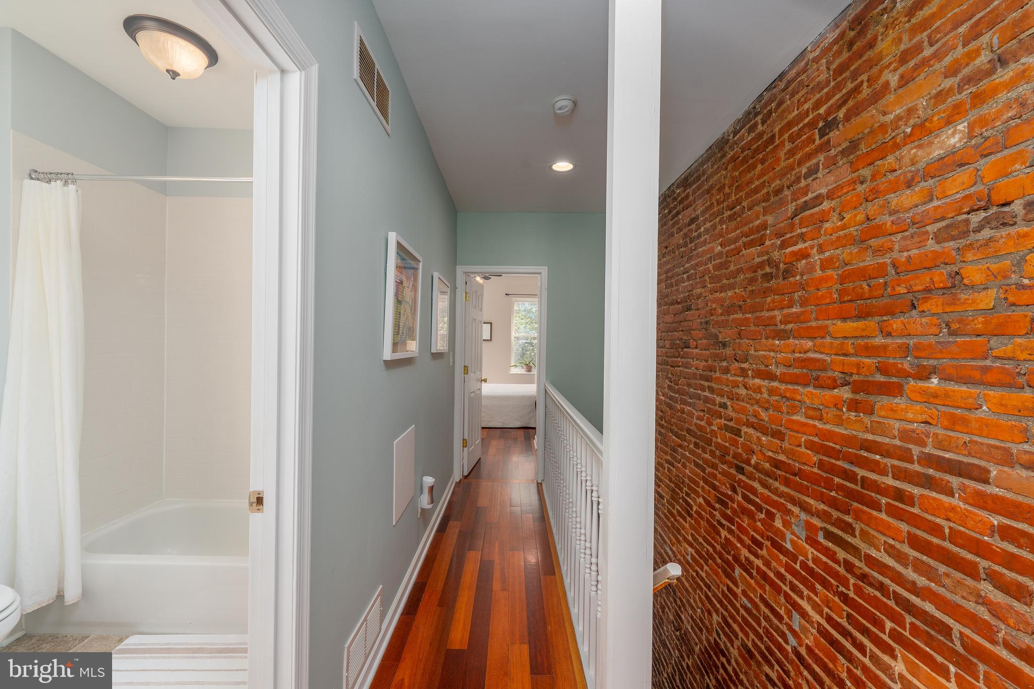 HIGHLANDTOWN - Residential