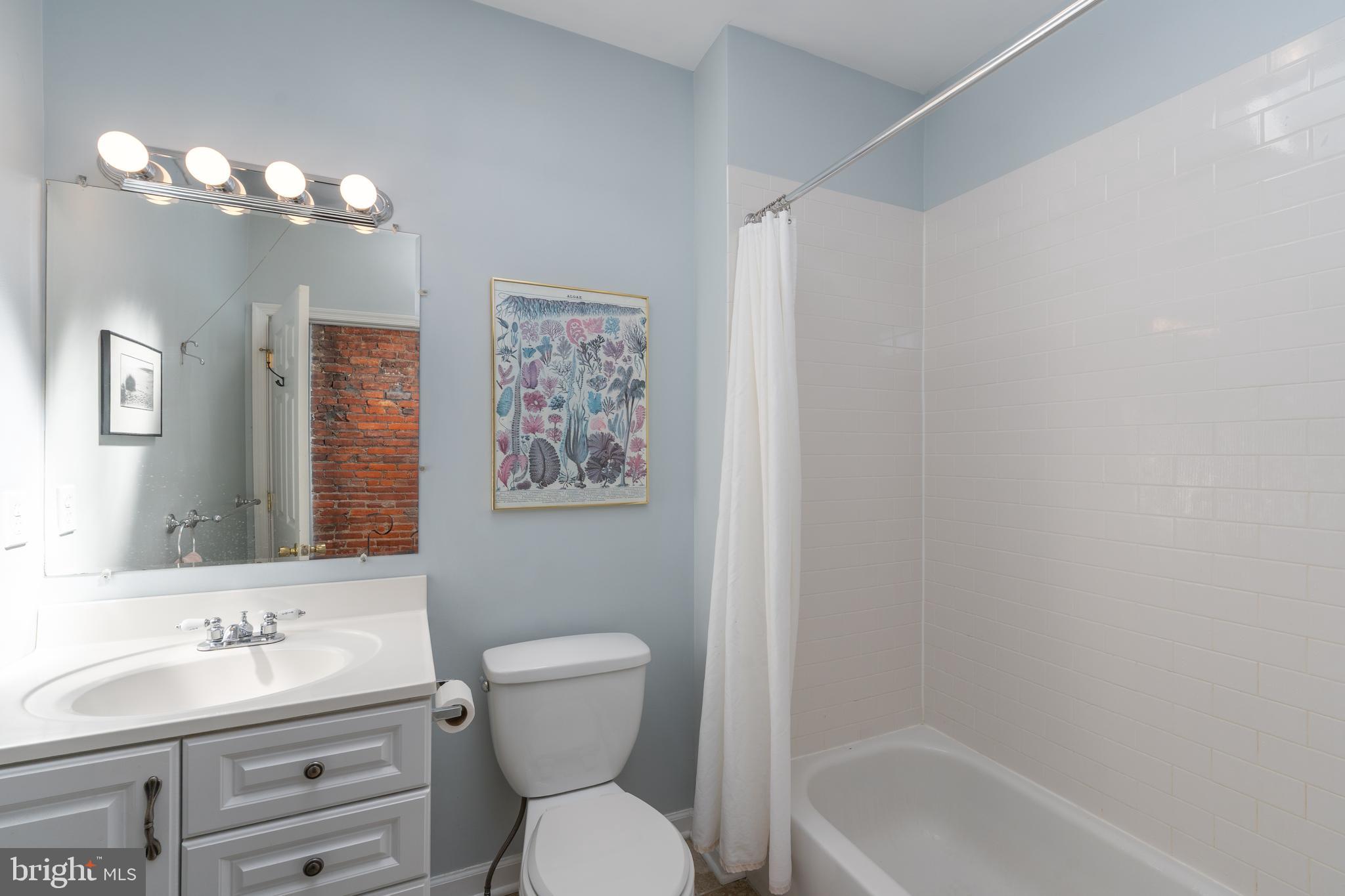 HIGHLANDTOWN - Residential