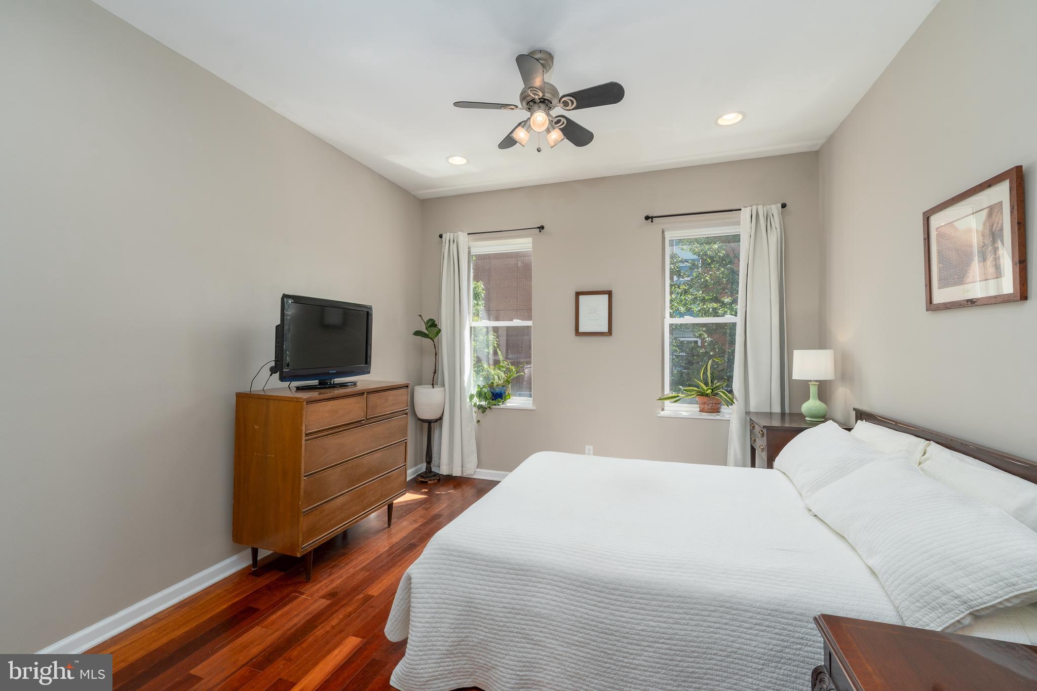 HIGHLANDTOWN - Residential
